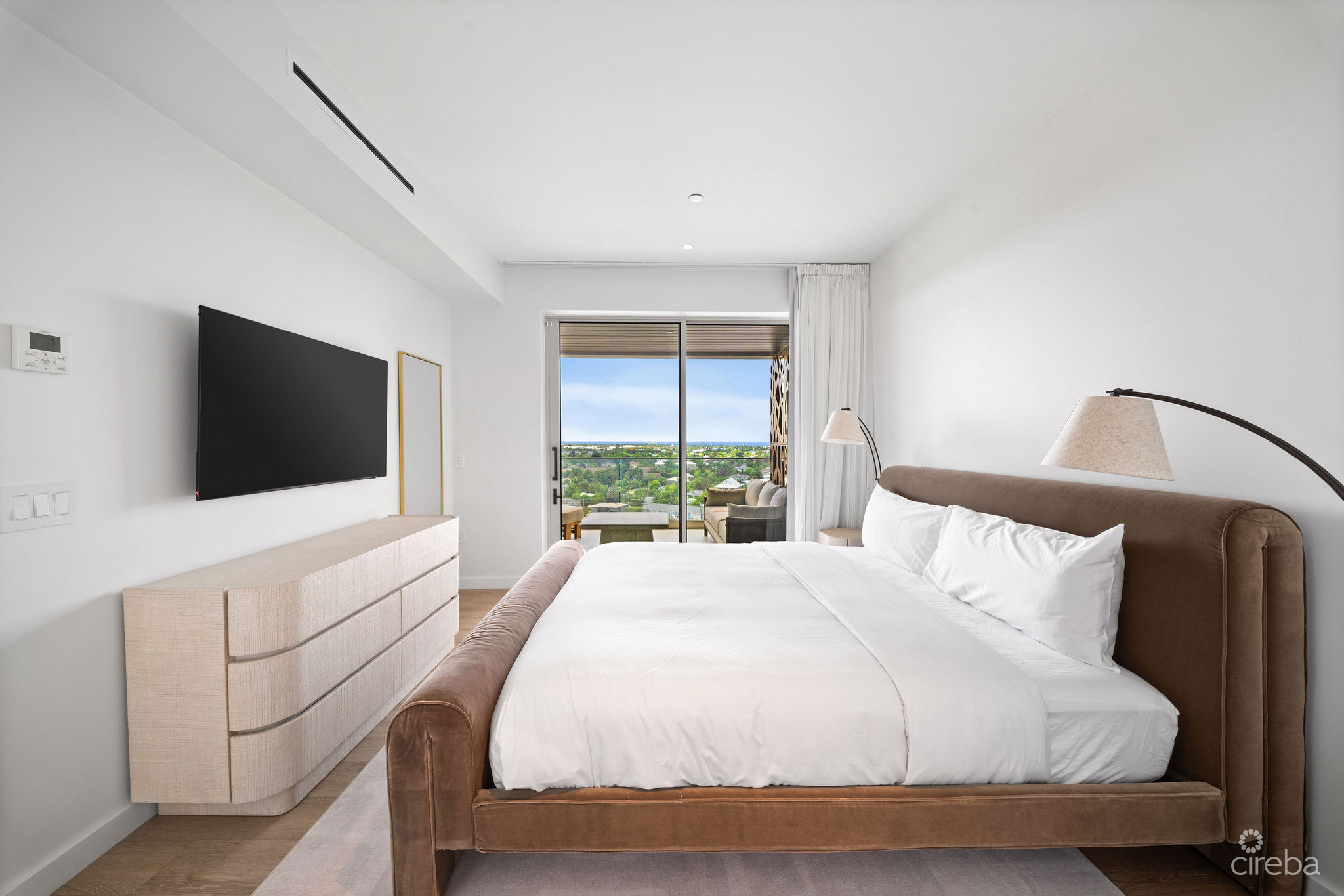 ONE | GT RESIDENCES – UNIT 917