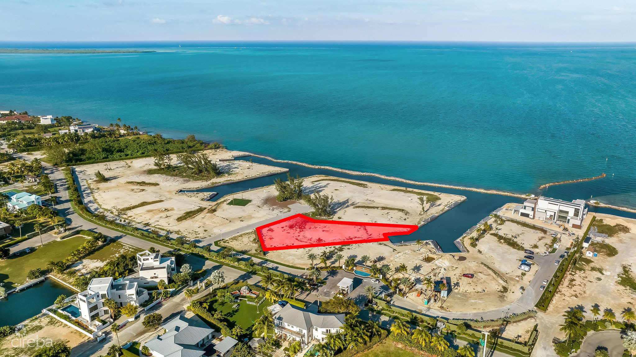 DIAMOND’S EDGE WATERFRONT ESTATE LOT 10