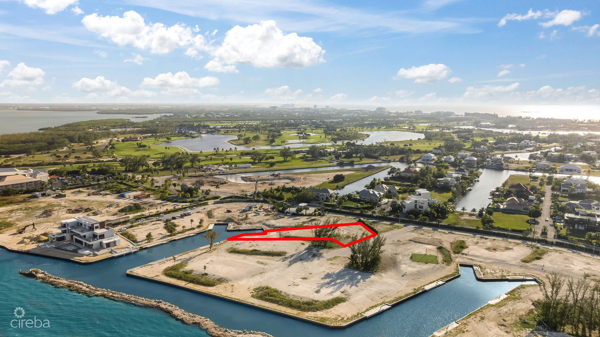 DIAMOND’S EDGE WATERFRONT ESTATE LOT 10
