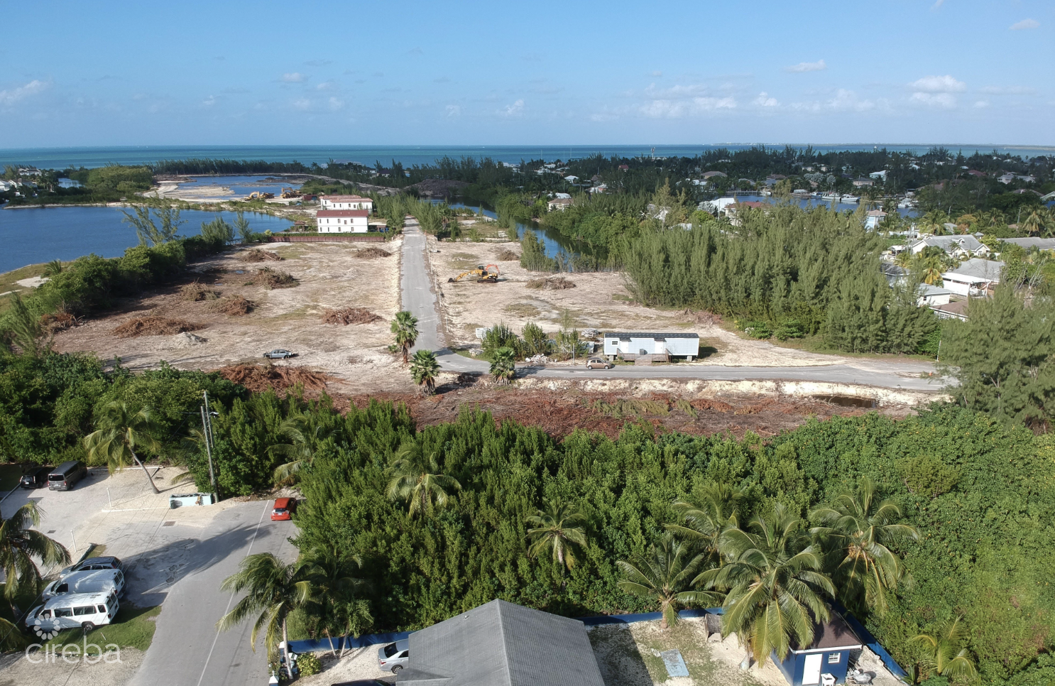 AUBURN BAY, LARGE CANAL FRONT LOT