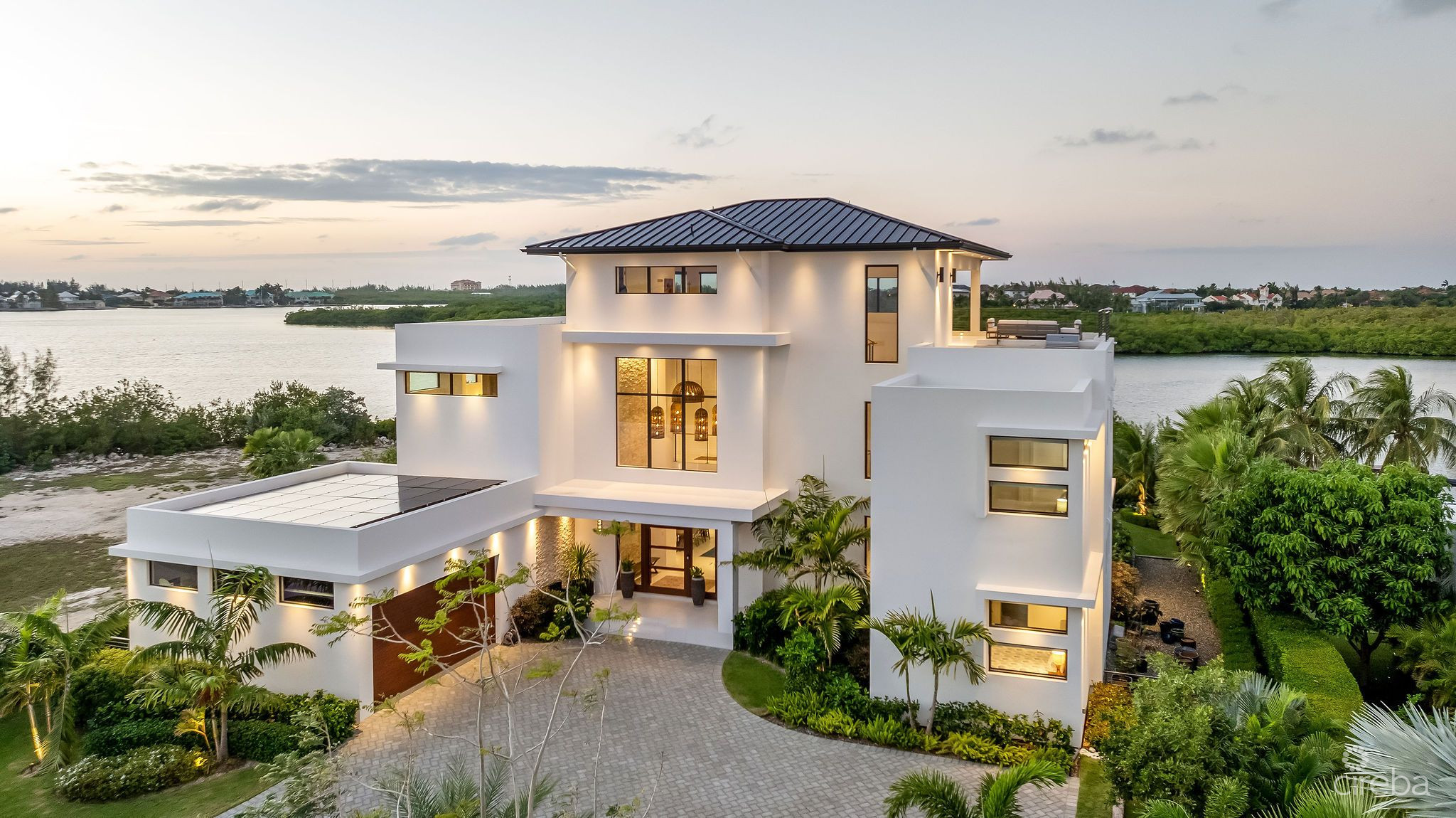 60 LALIQUE PENINSULA QUAY – LAID-BACK LUXURY FAMILY HOME IN CRYSTAL HARBOUR