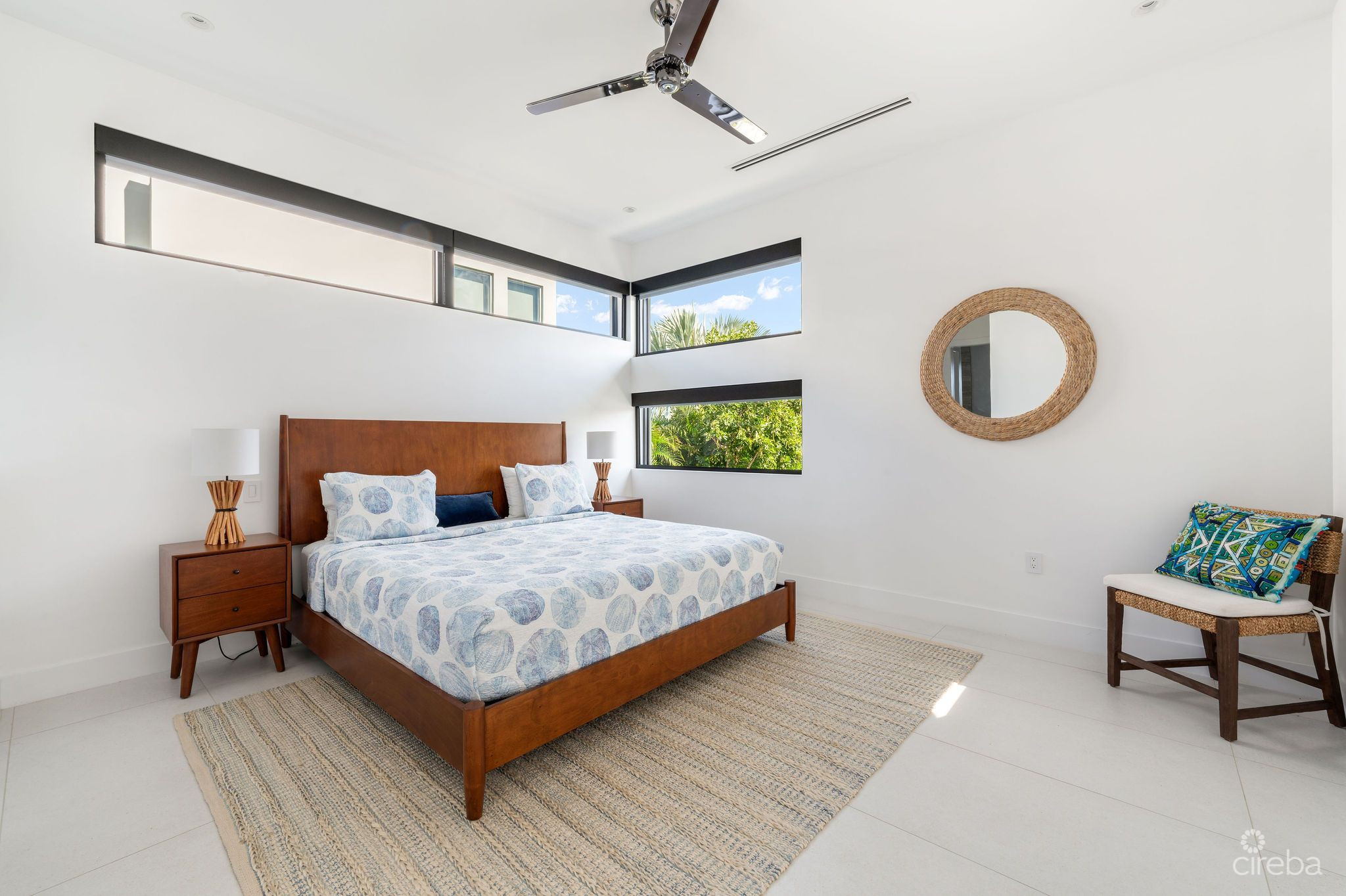 60 LALIQUE PENINSULA QUAY – LAID-BACK LUXURY FAMILY HOME IN CRYSTAL HARBOUR