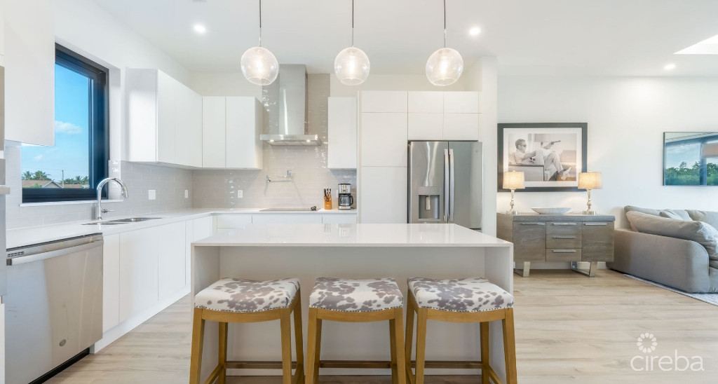 PARAISO RESIDENCES #7 – PRE-CONSTRUCTION