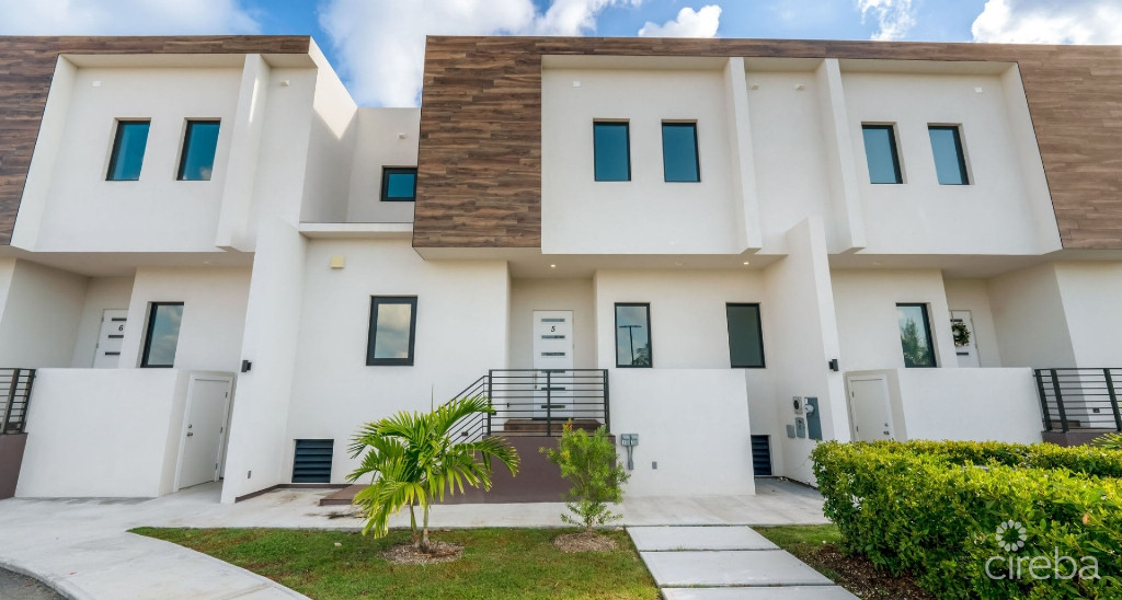 PARAISO RESIDENCES #7 – PRE-CONSTRUCTION