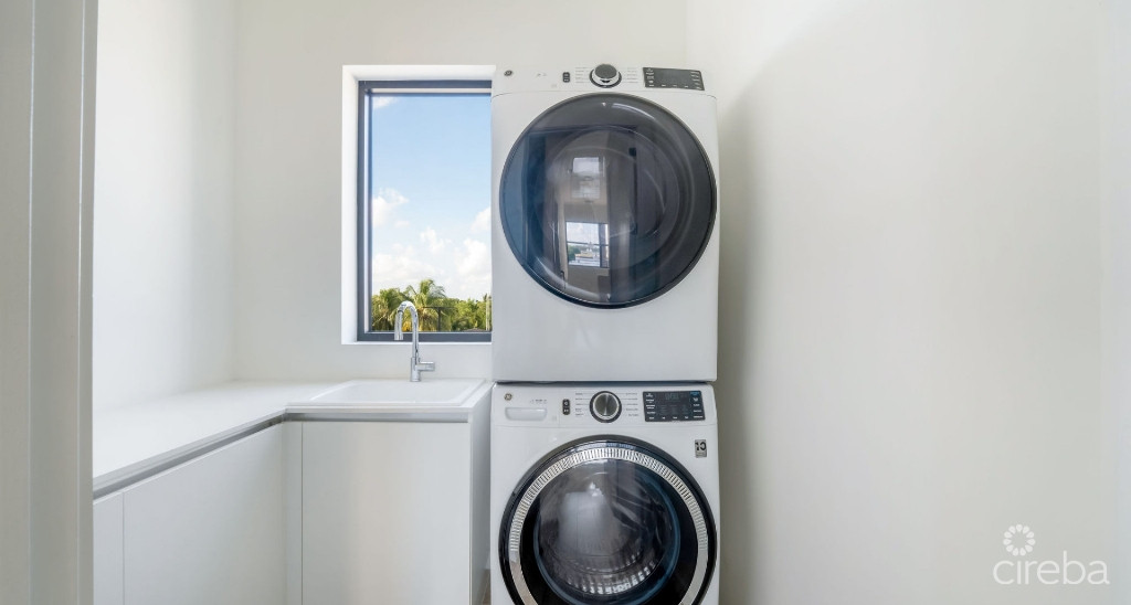 PARAISO RESIDENCES #7 – PRE-CONSTRUCTION