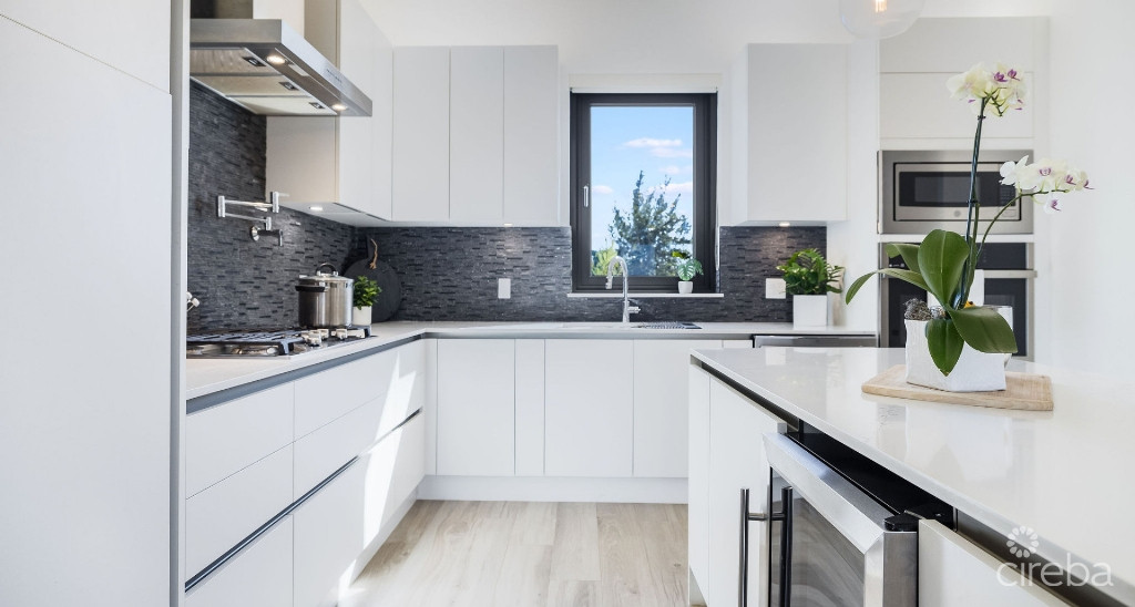 PARAISO RESIDENCES #7 – PRE-CONSTRUCTION