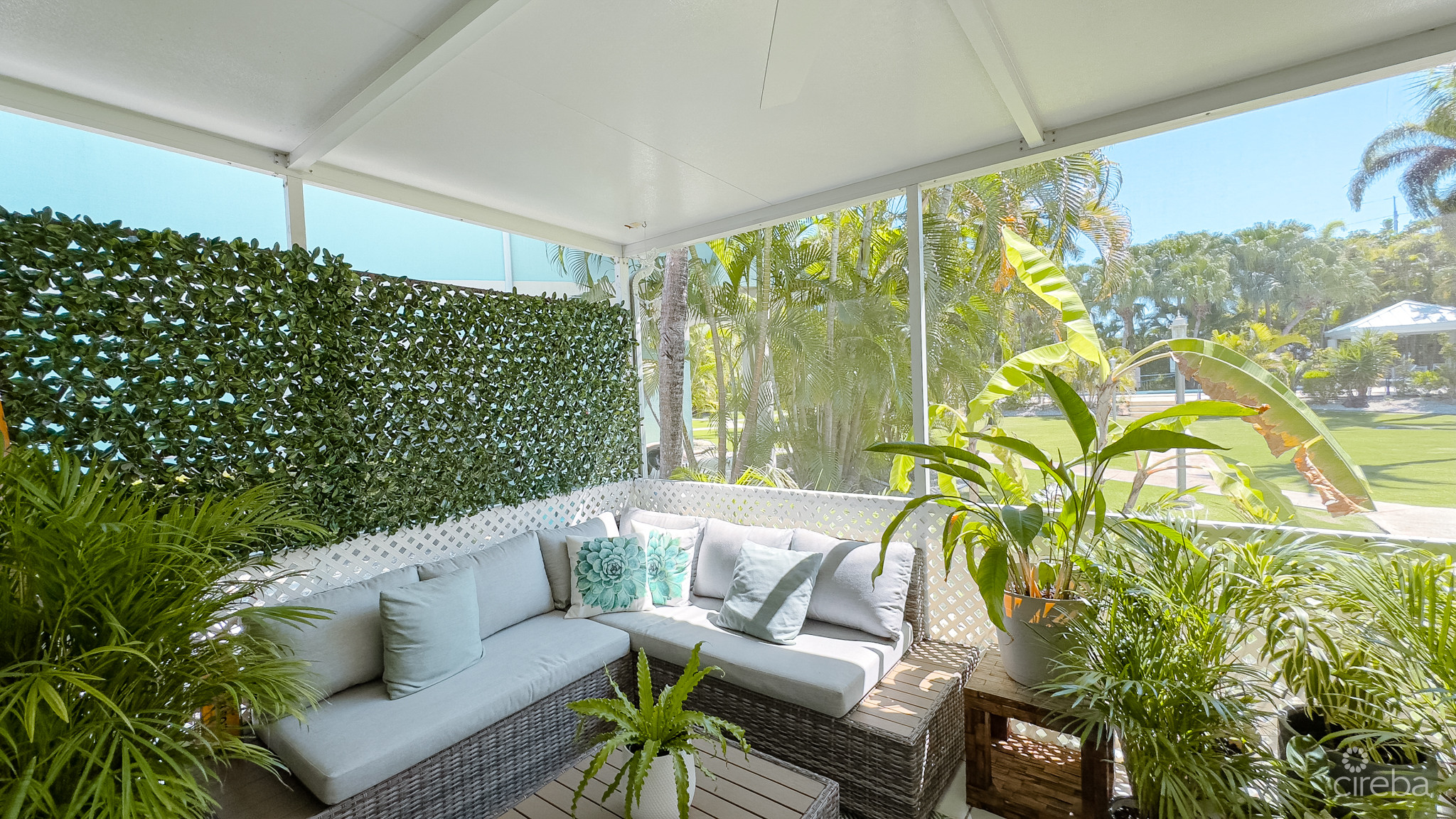 SOUTH SOUND 4 BED HOME -SUNRISE