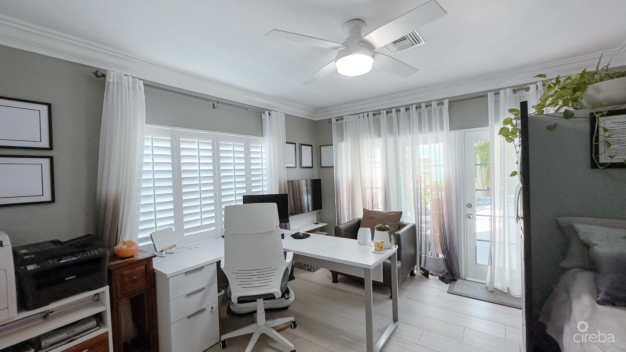 SOUTH SOUND 4 BED HOME -SUNRISE