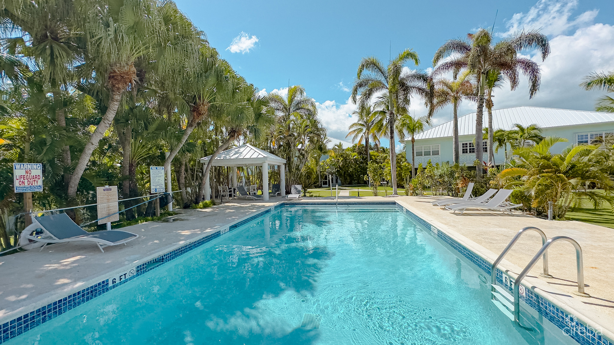 SOUTH SOUND 4 BED HOME -SUNRISE