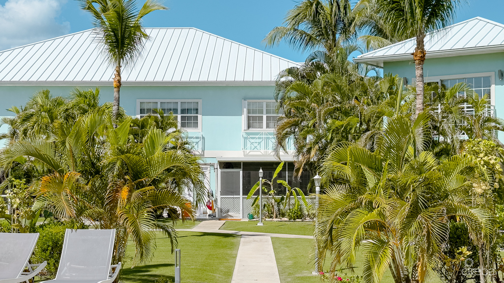 SOUTH SOUND 4 BED HOME -SUNRISE