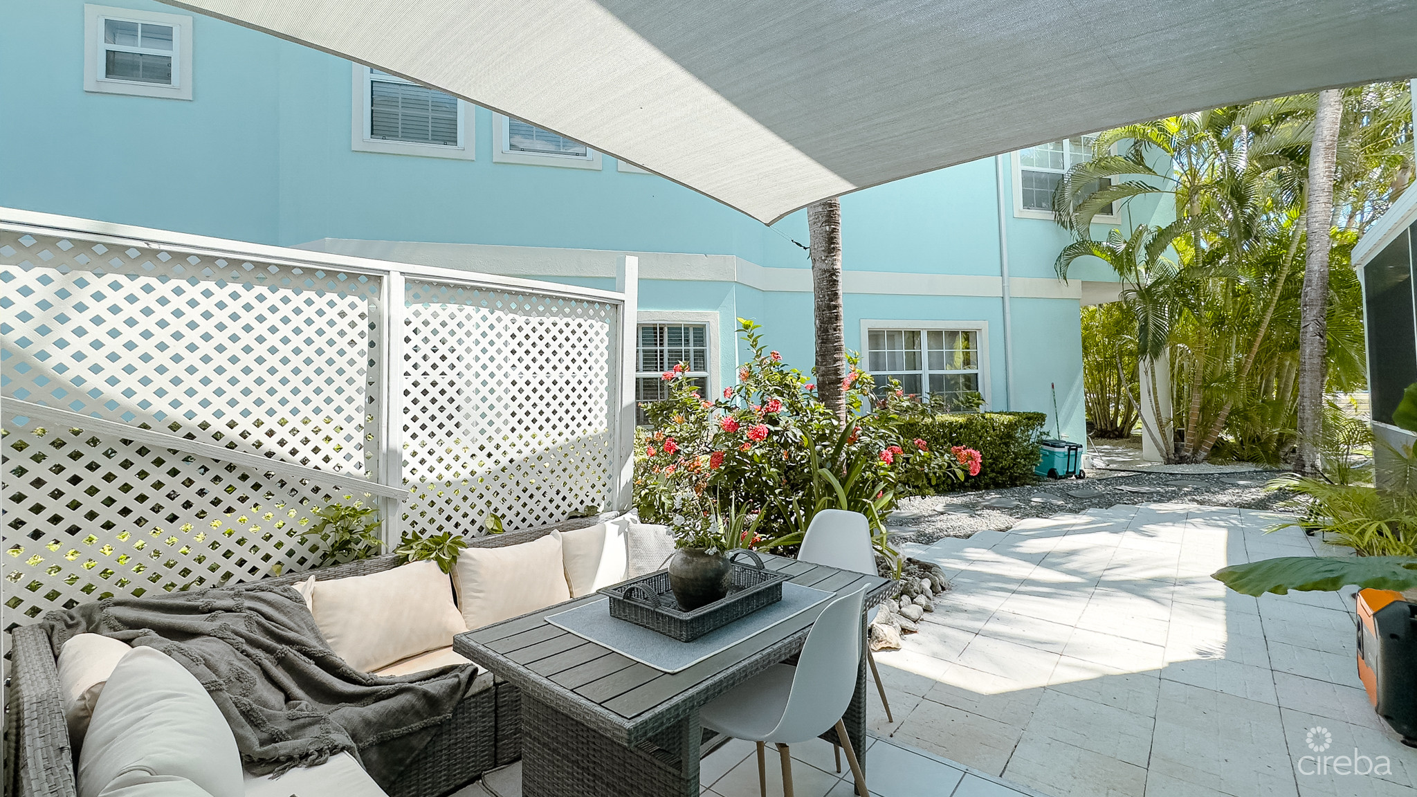 SOUTH SOUND 4 BED HOME -SUNRISE