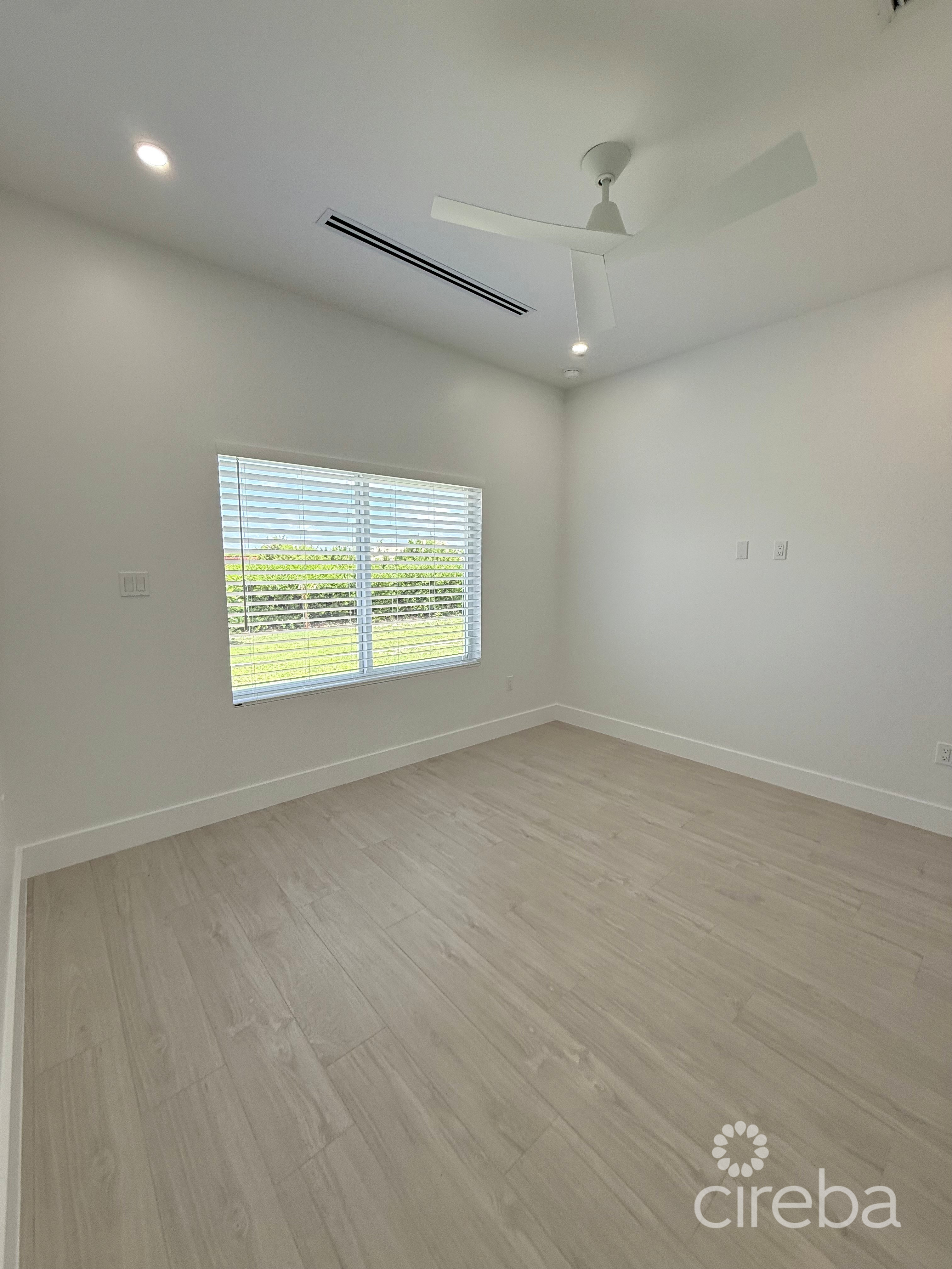 BODDEN TOWN DUPLEX – BLANCO, UNIT A