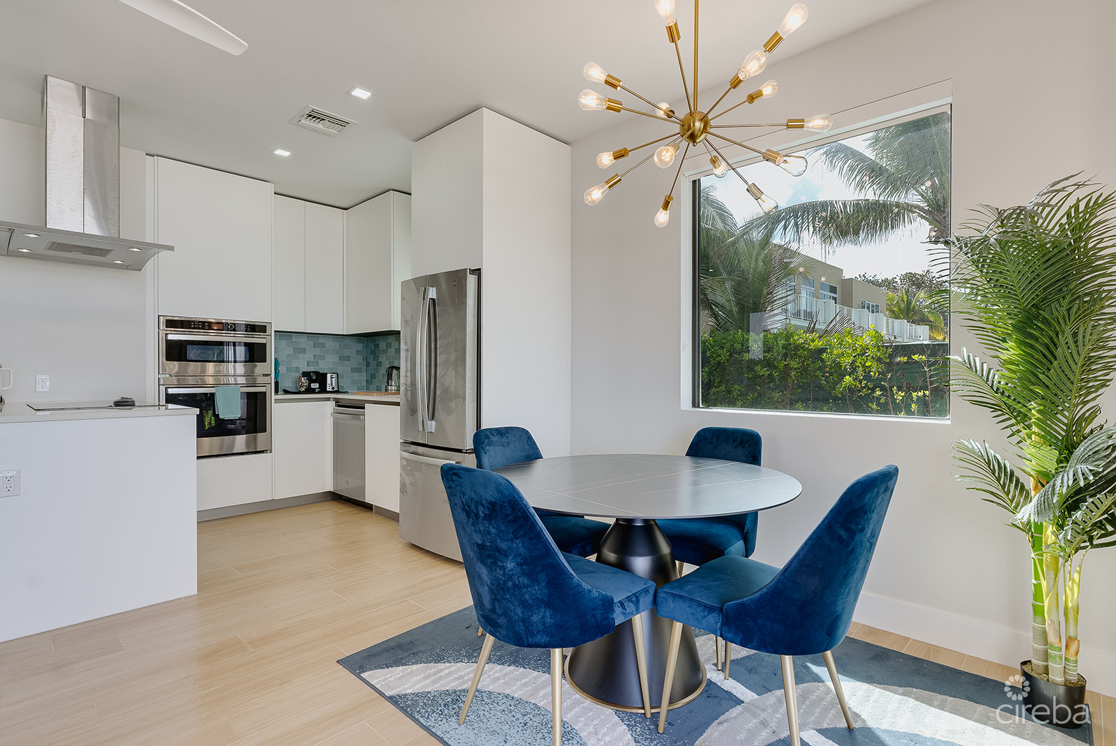 SILVER REEF RESIDENCES UNIT 1