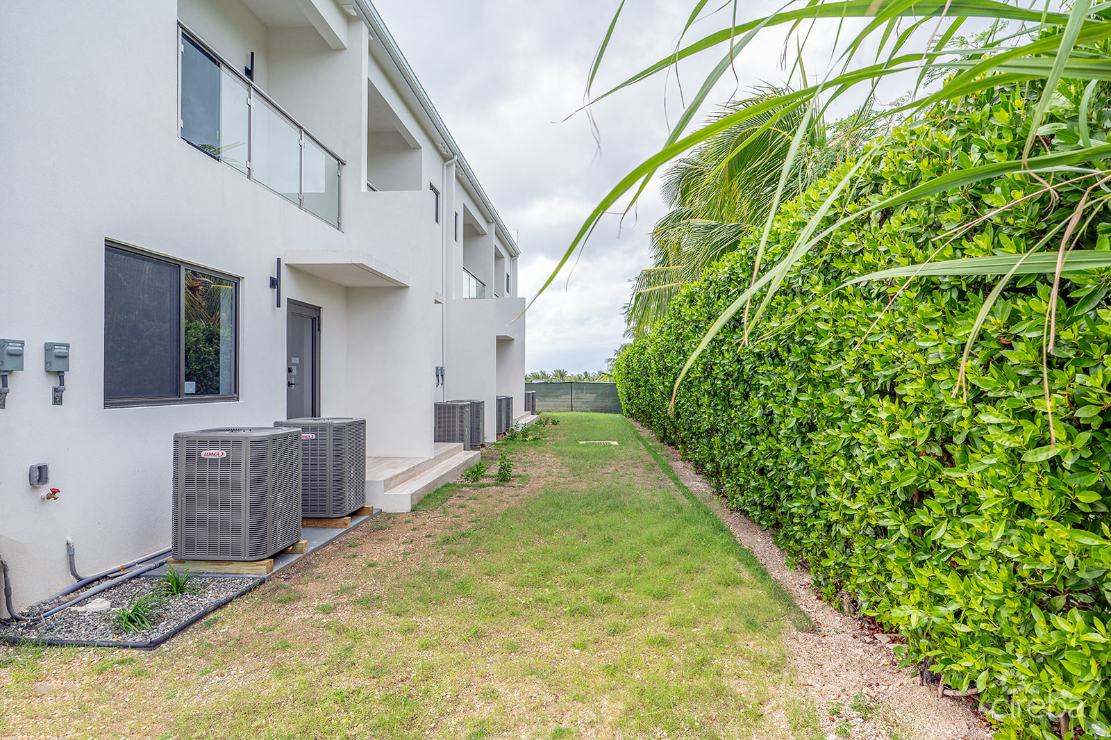 LAVANIA COURT – GATED – LARGE 2 BED 2.5 BATH TOWNHOMES