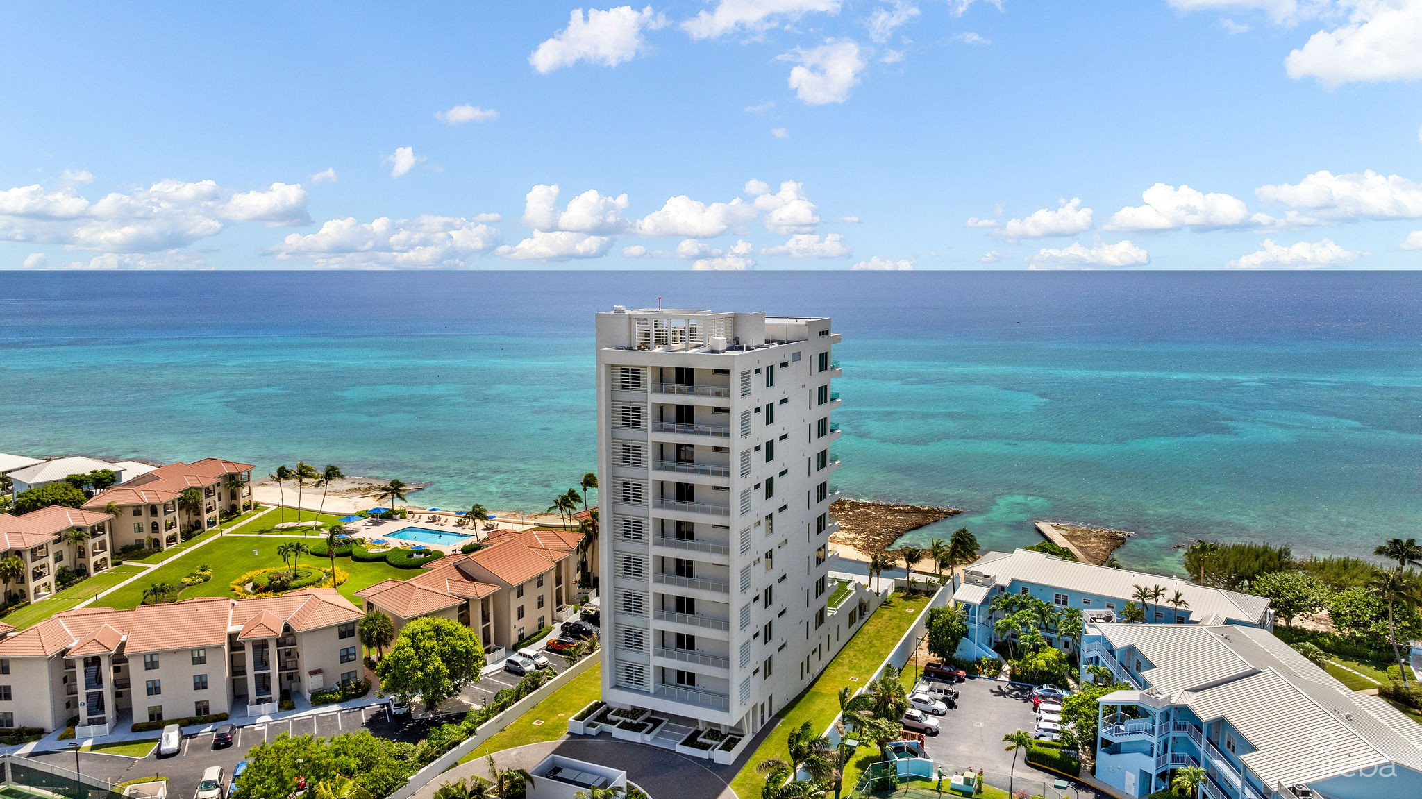 AQUA 1 – LUXURY CONDO ON SEVEN MILE BEACH