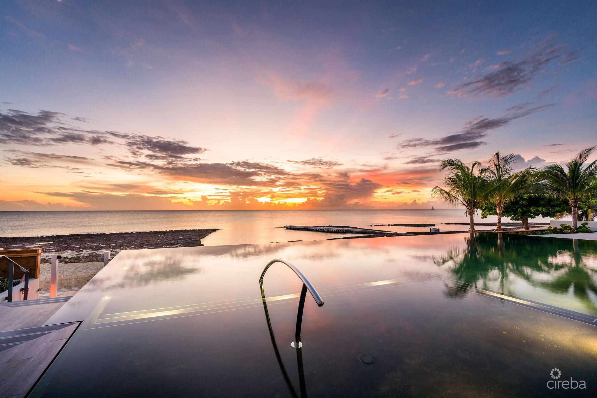AQUA RESIDENCE 7 – LUXURY SEVEN MILE BEACH CONDO (FULLY FURNISHED)