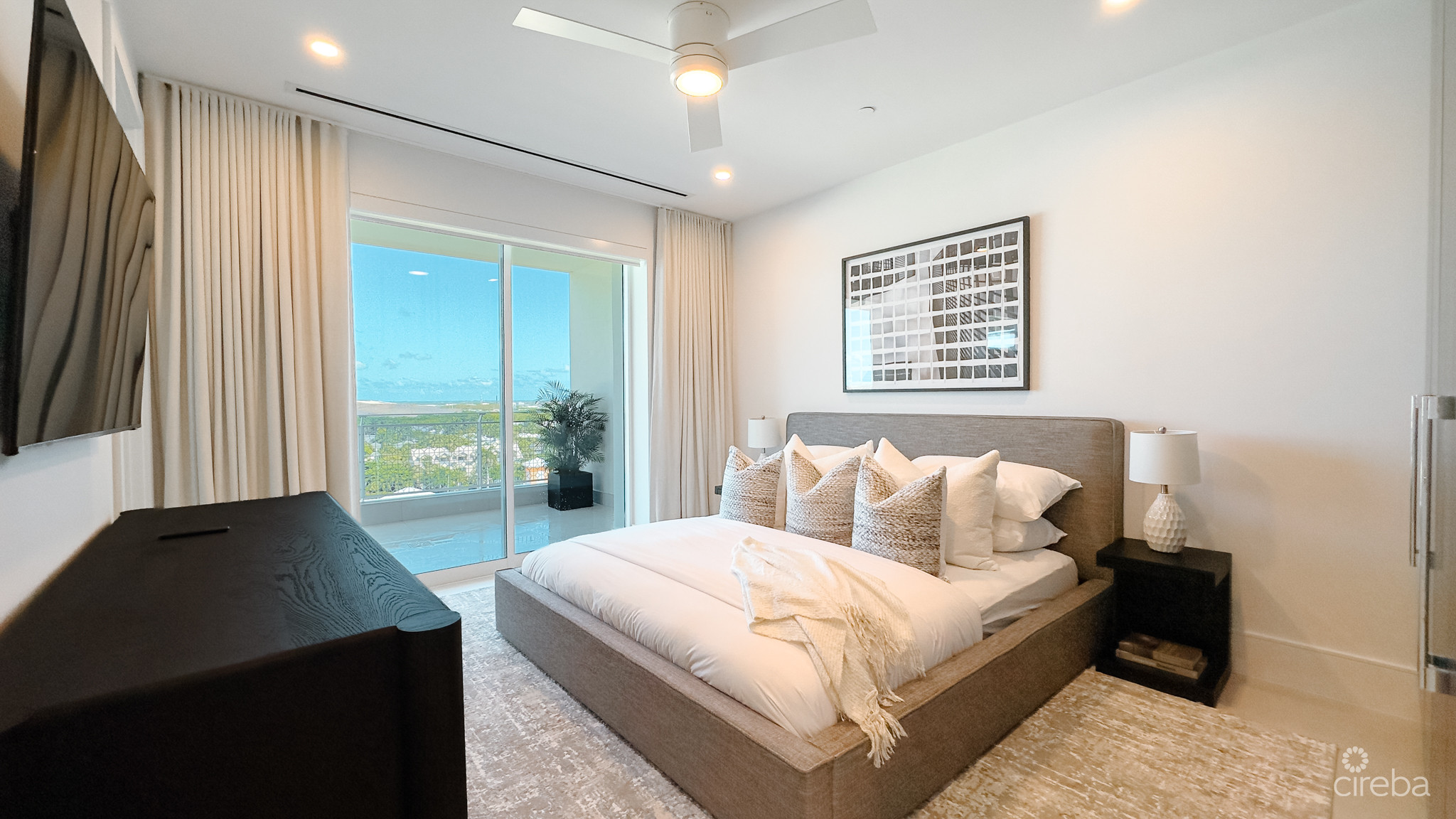 AQUA RESIDENCE 7 – LUXURY SEVEN MILE BEACH CONDO (FULLY FURNISHED)