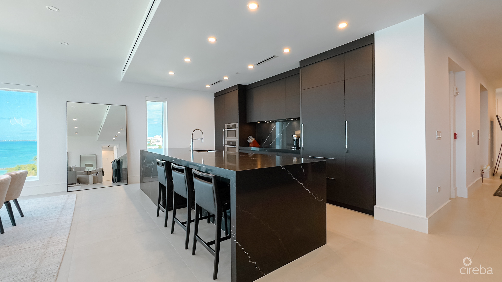 AQUA RESIDENCE 7 – LUXURY SEVEN MILE BEACH CONDO (FULLY FURNISHED)