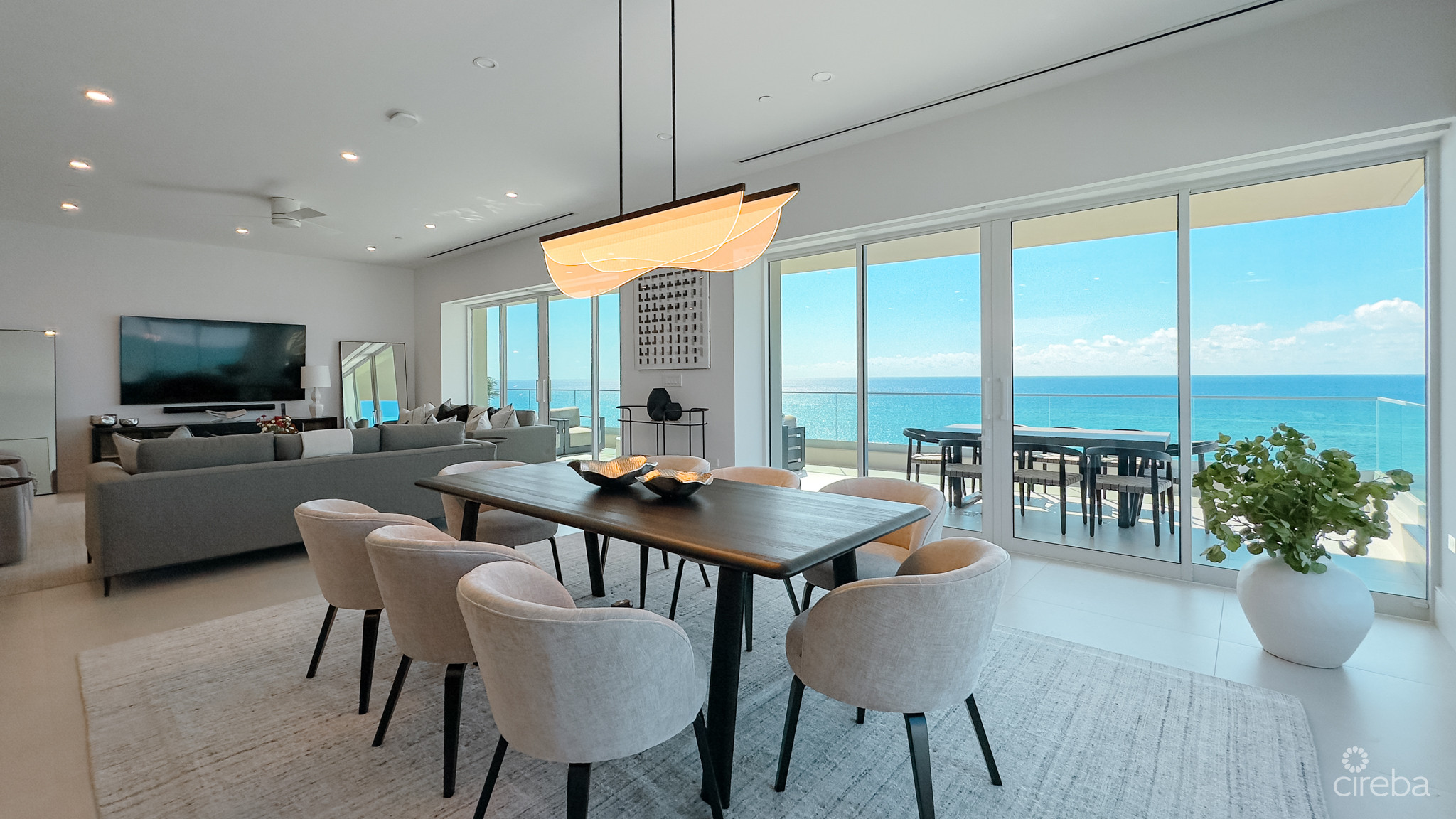 AQUA RESIDENCE 7 – LUXURY SEVEN MILE BEACH CONDO (FULLY FURNISHED)