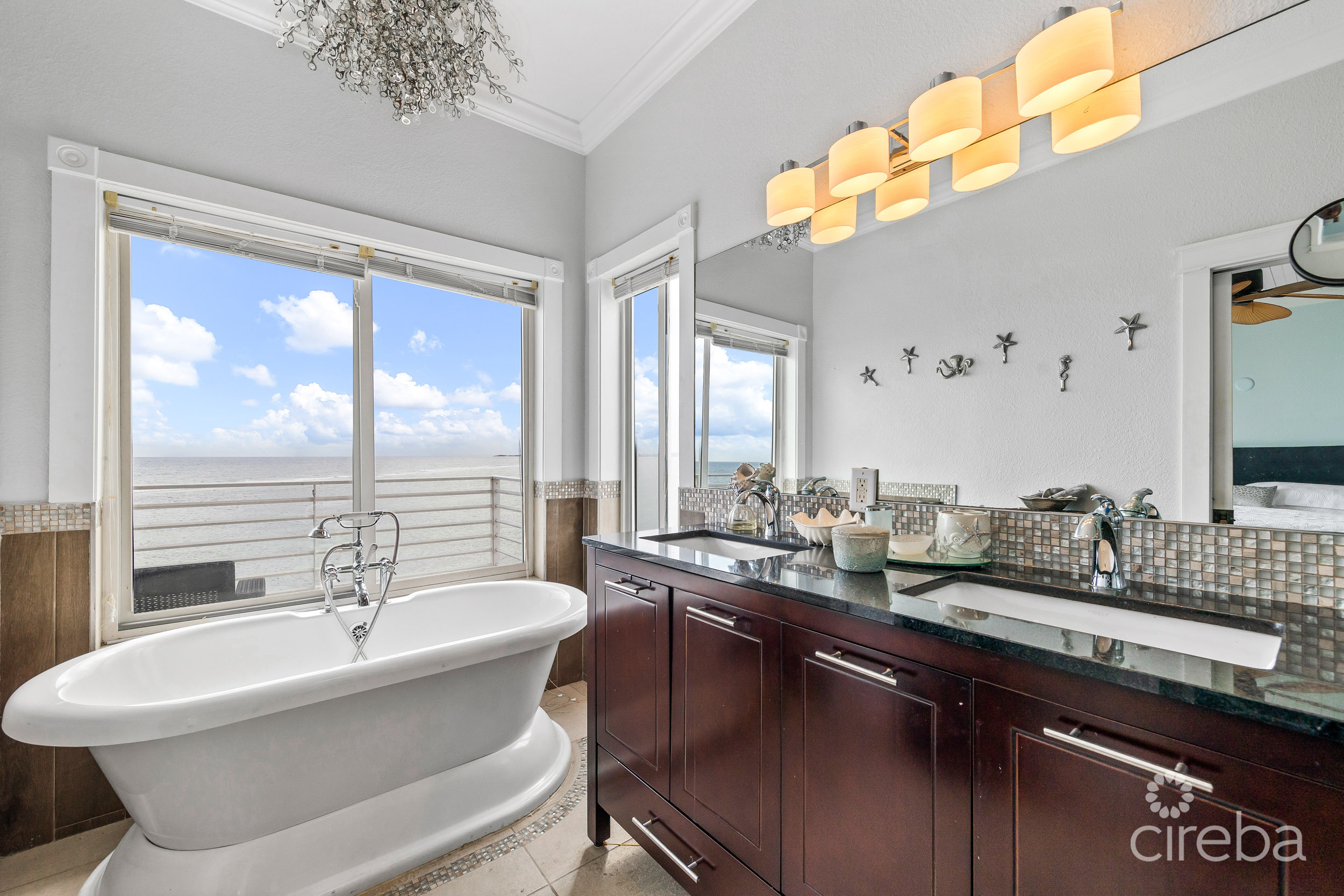 SOUTHERN AYR, OCEANFRONT HOME ( SEALED BID DEADLINE 15TH OCT 2025)