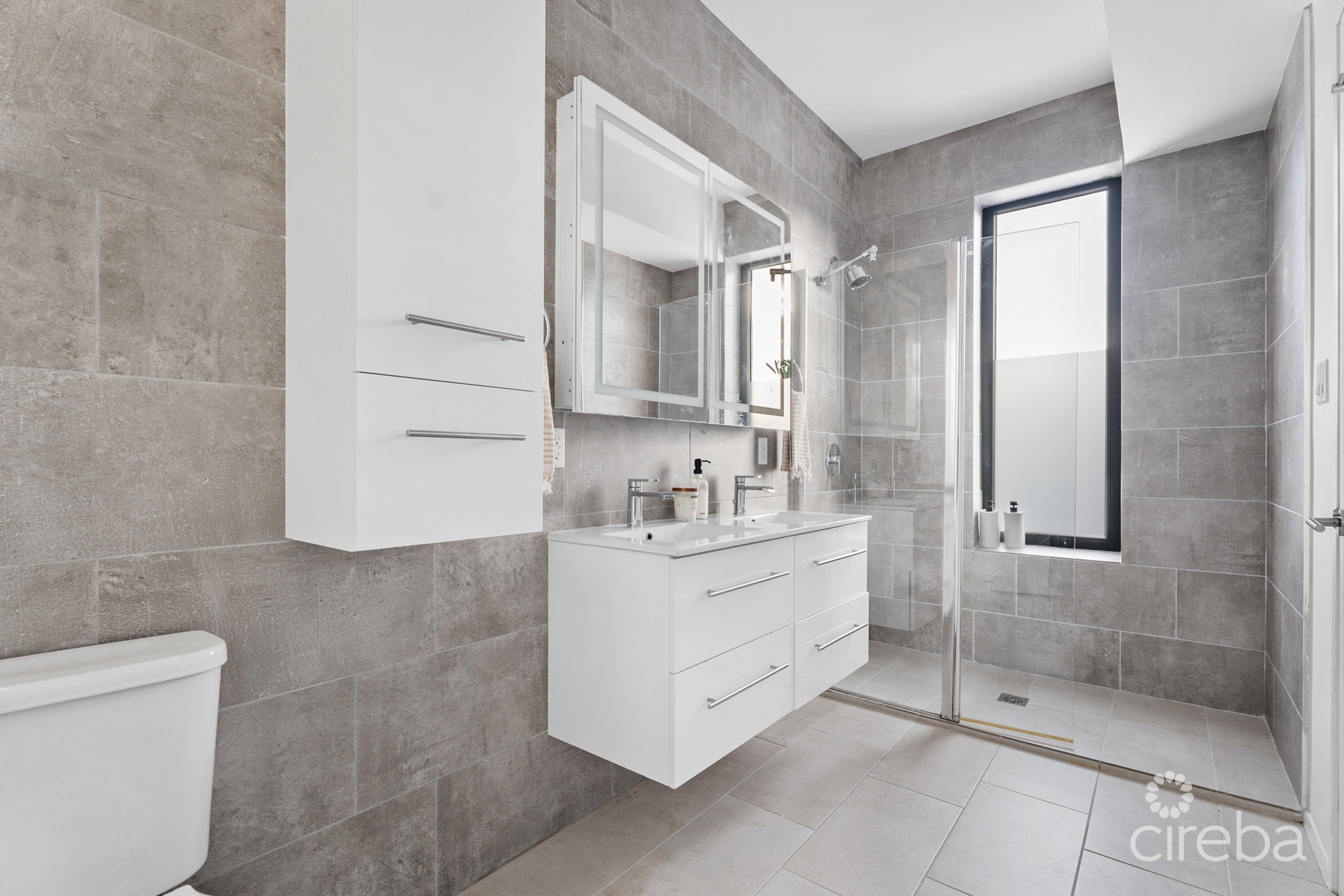VELA 15, SOUTH SOUND TOWNHOME