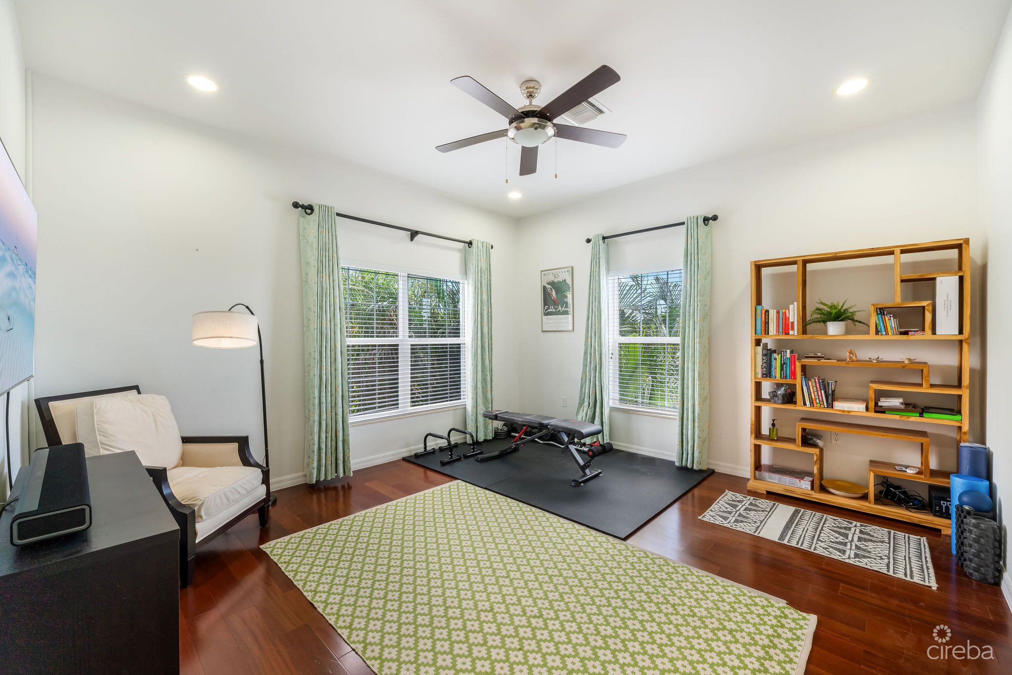 BIMINI DRIVE  – GRAND HARBOUR | EXCLUSIVE 5-BED WATERFRONT HOME