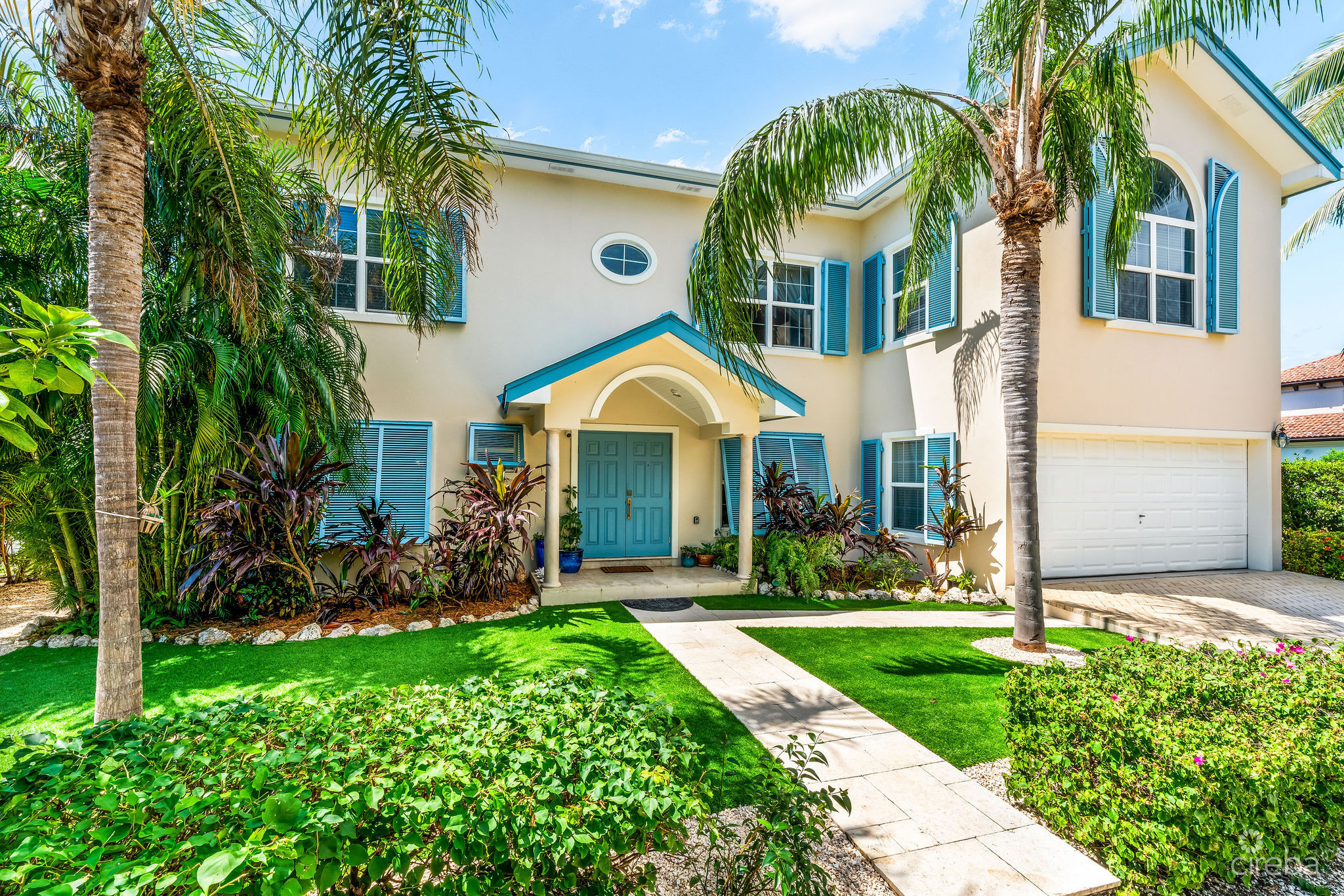 BIMINI DRIVE  – GRAND HARBOUR | EXCLUSIVE 5-BED WATERFRONT HOME
