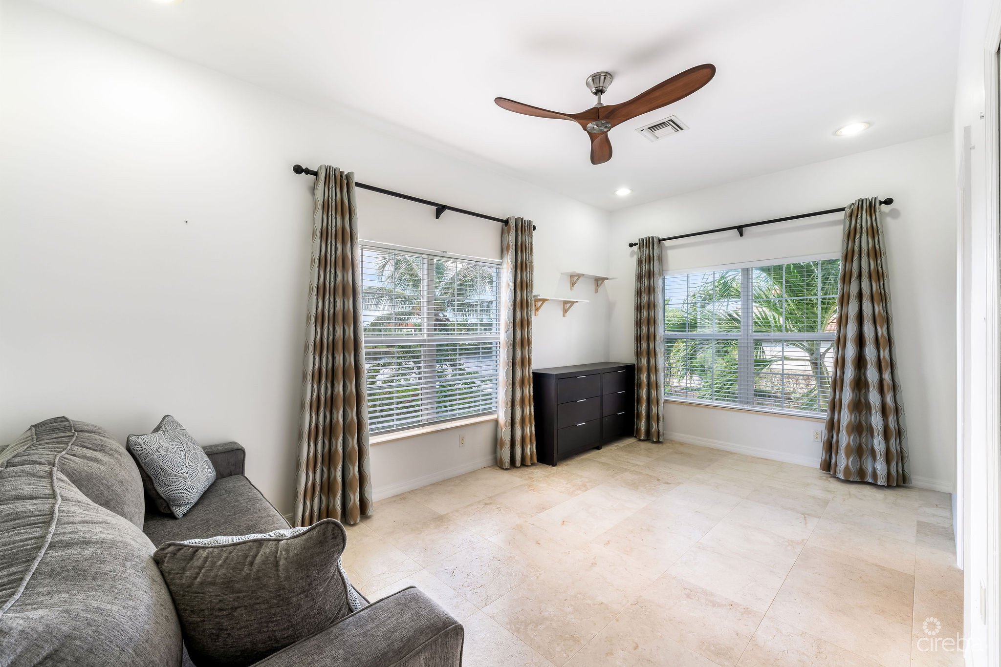 BIMINI DRIVE  – GRAND HARBOUR | EXCLUSIVE 5-BED WATERFRONT HOME