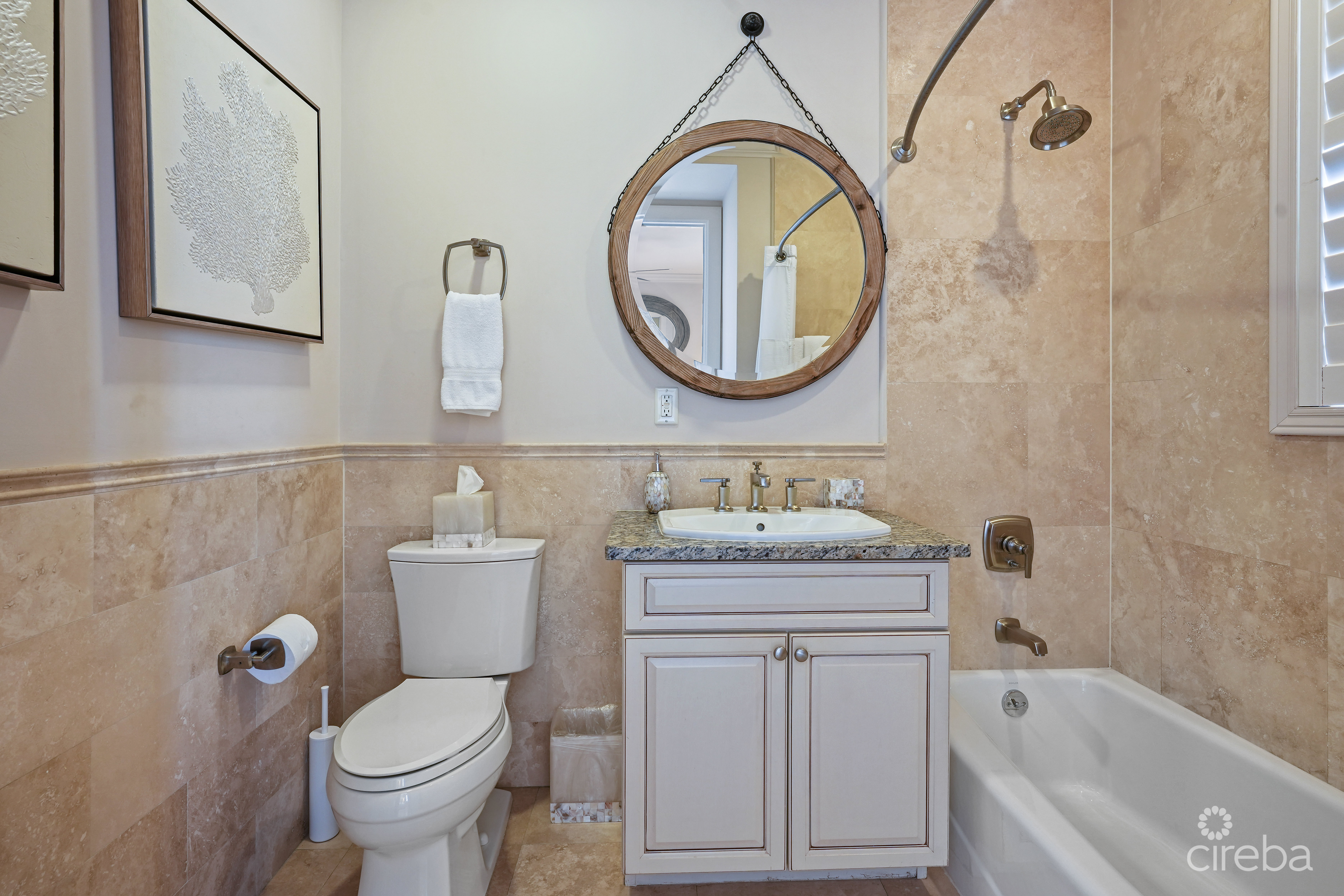 SEA BREEZE ON 7MB – 4 BEDROOM PLUS DEN