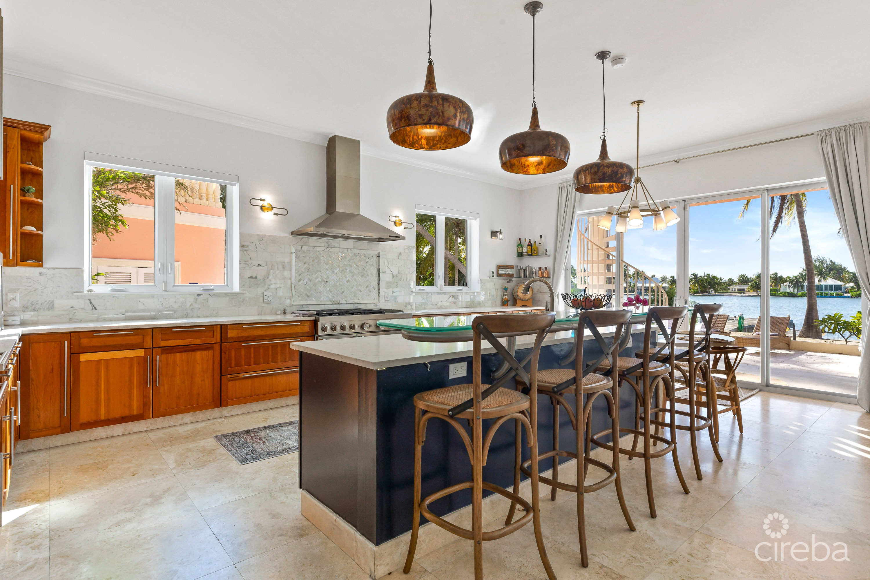 PIECES OF EIGHT, RUM POINT ESTATE