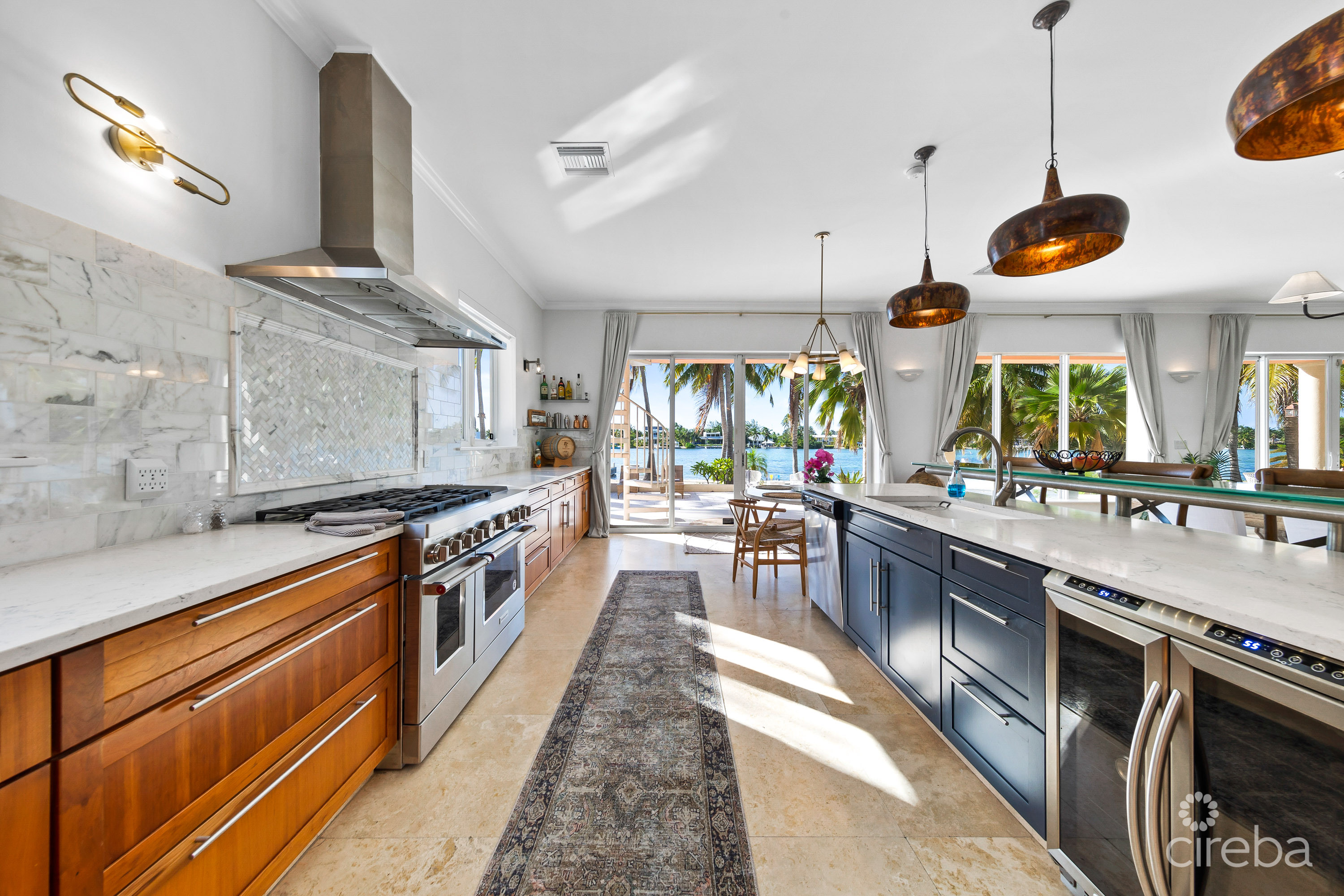 PIECES OF EIGHT, RUM POINT ESTATE
