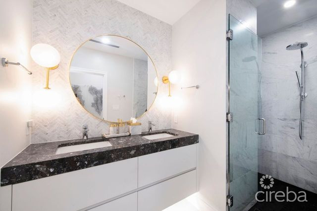 RITZ-CARLTON RESIDENCES #509