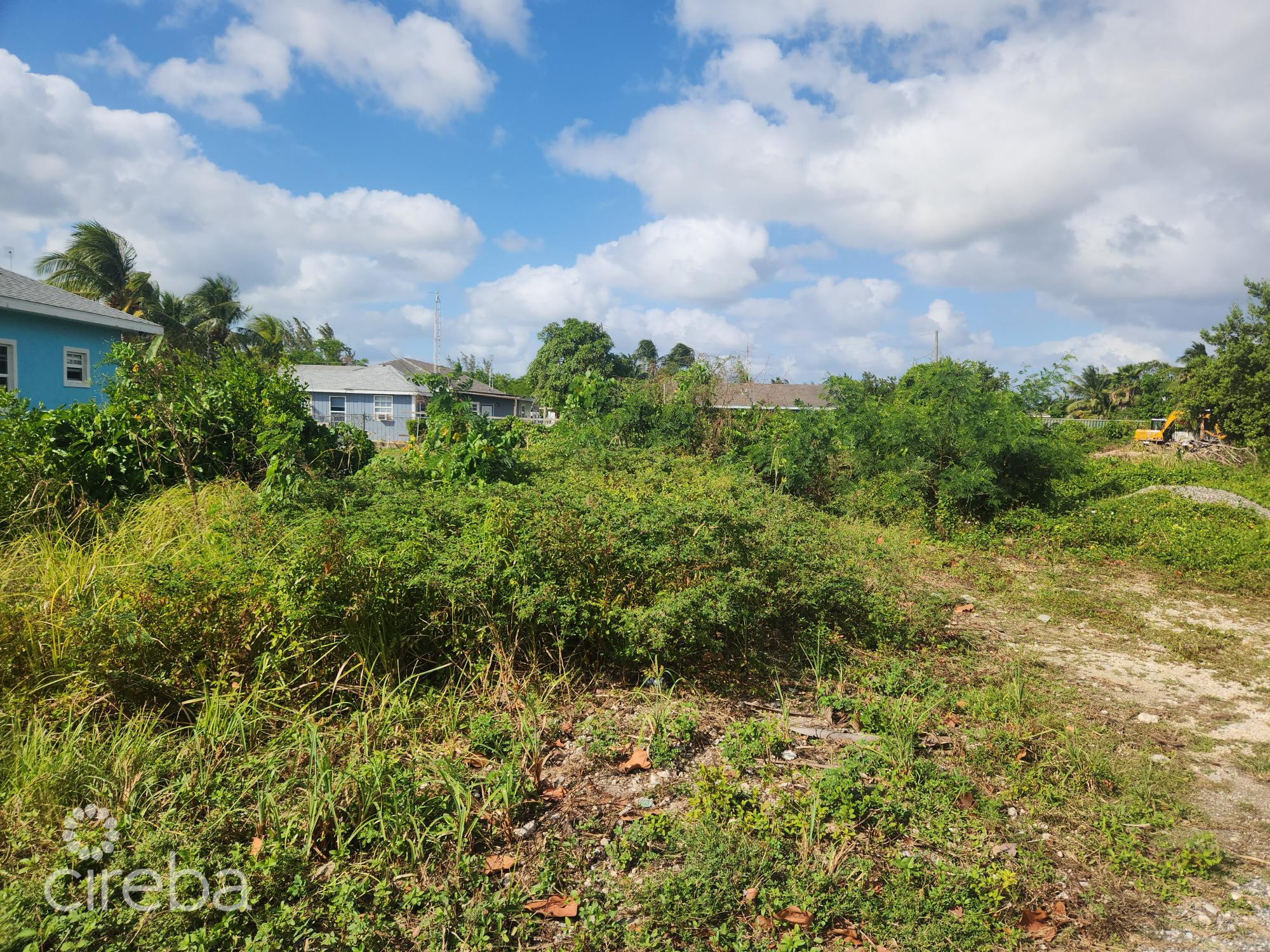 MIDLAND ACRES HOUSE LOT – BRING OFFERS!