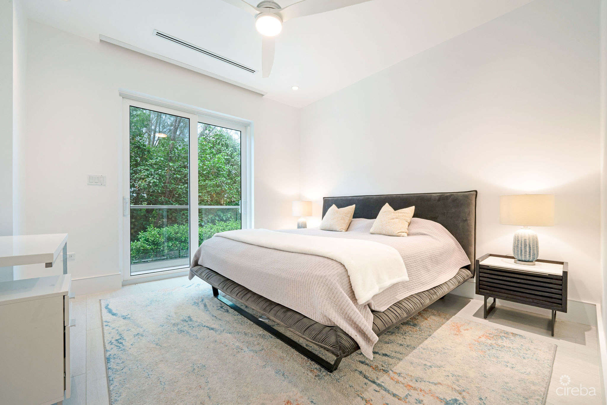 SOUTH BAY RESIDENCES  – 4 BED | 4 BATH OCEANVIEW