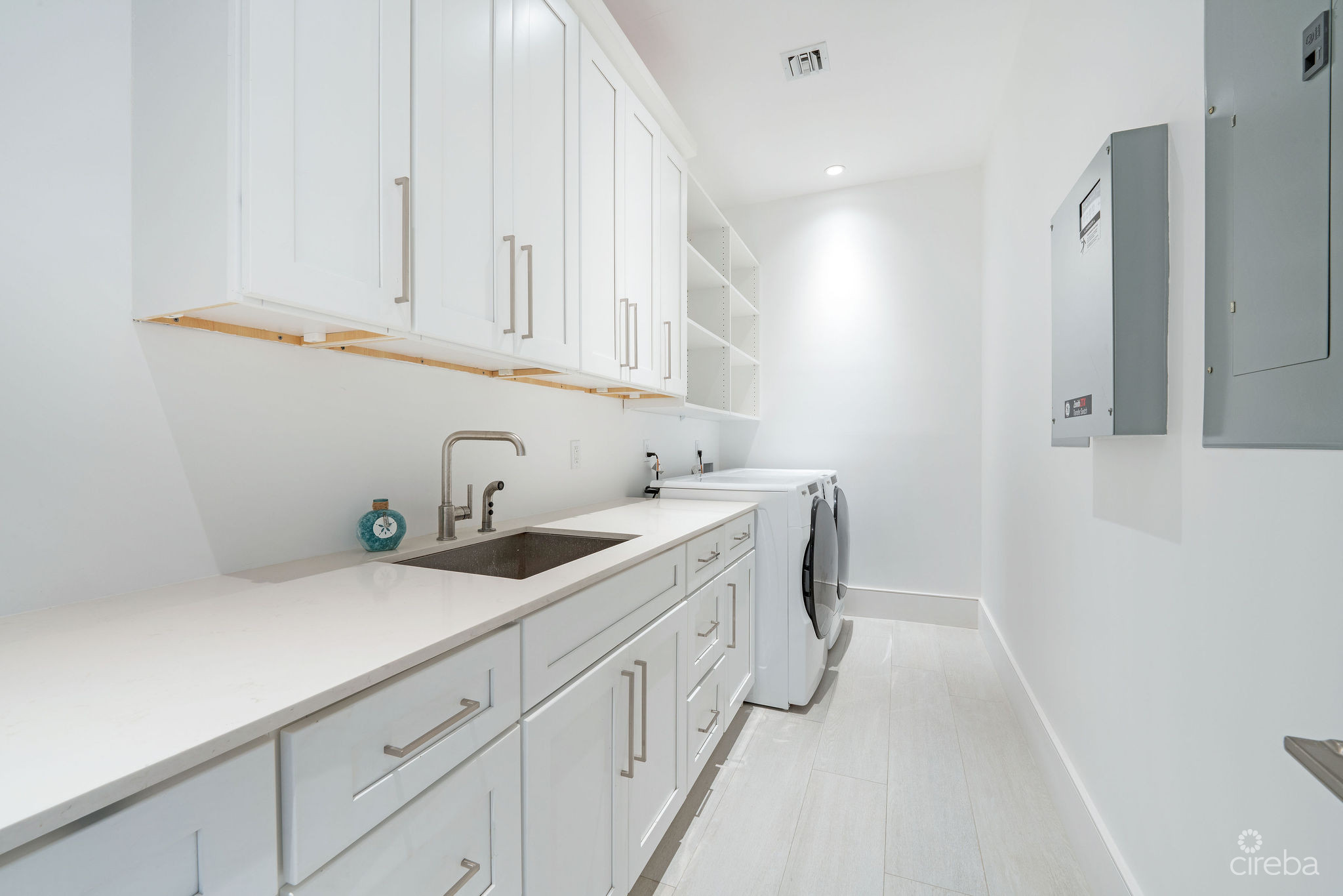 SOUTH BAY RESIDENCES  – 4 BED | 4 BATH OCEANVIEW