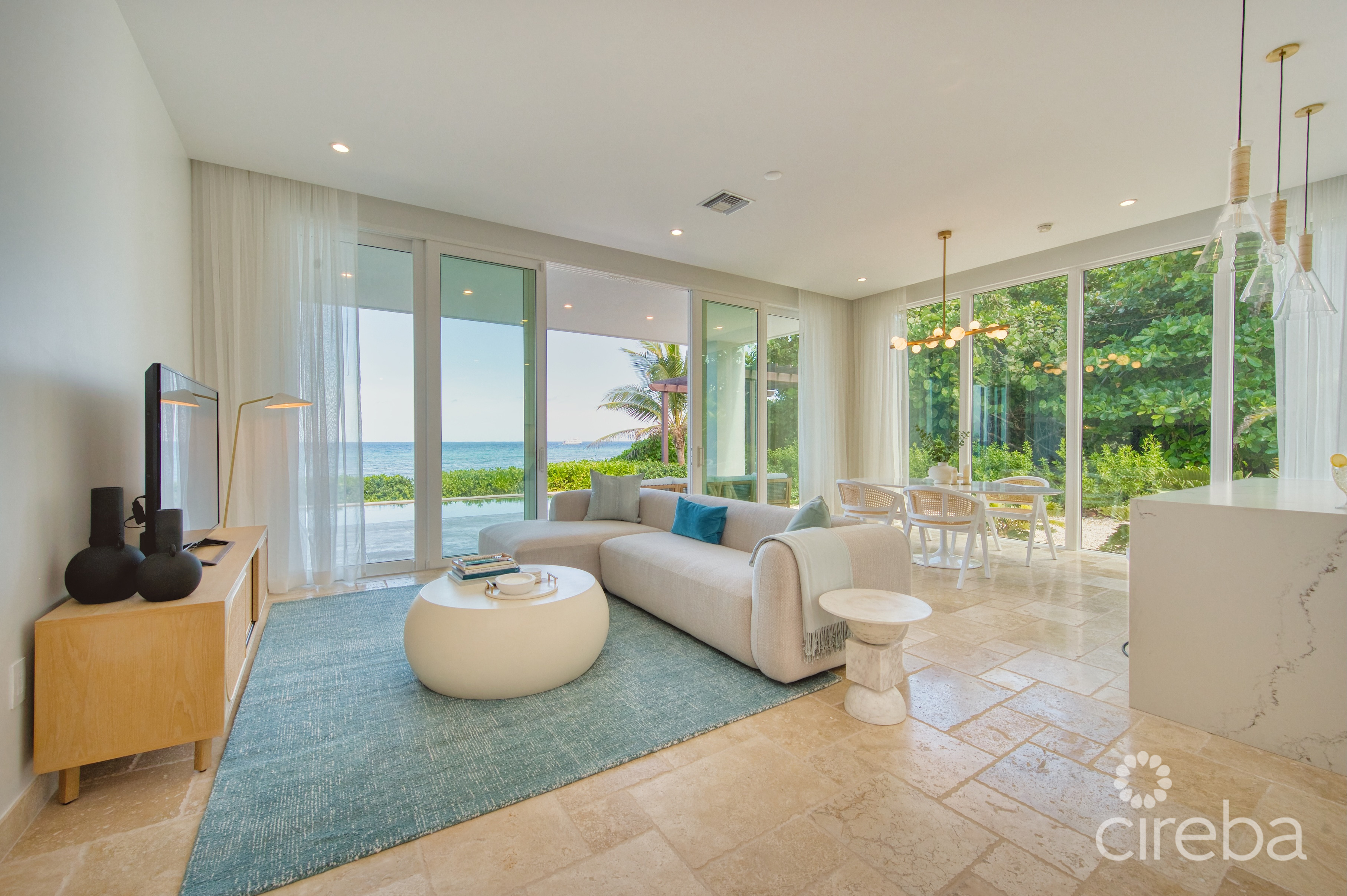 SEASIDE HIDEAWAY – FULLY RENOVATED BEACHFRONT GEM