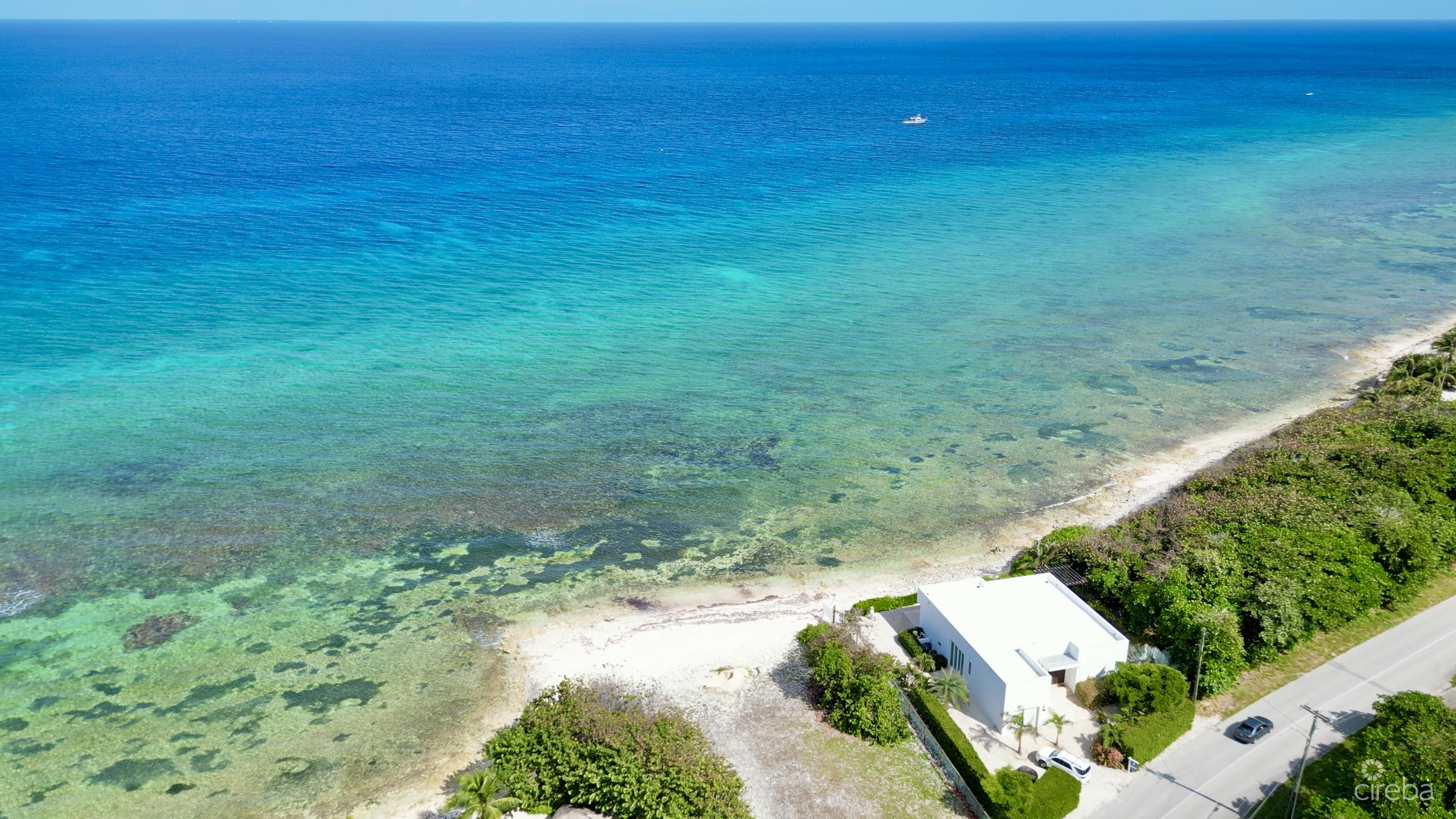 SEASIDE HIDEAWAY – FULLY RENOVATED BEACHFRONT GEM