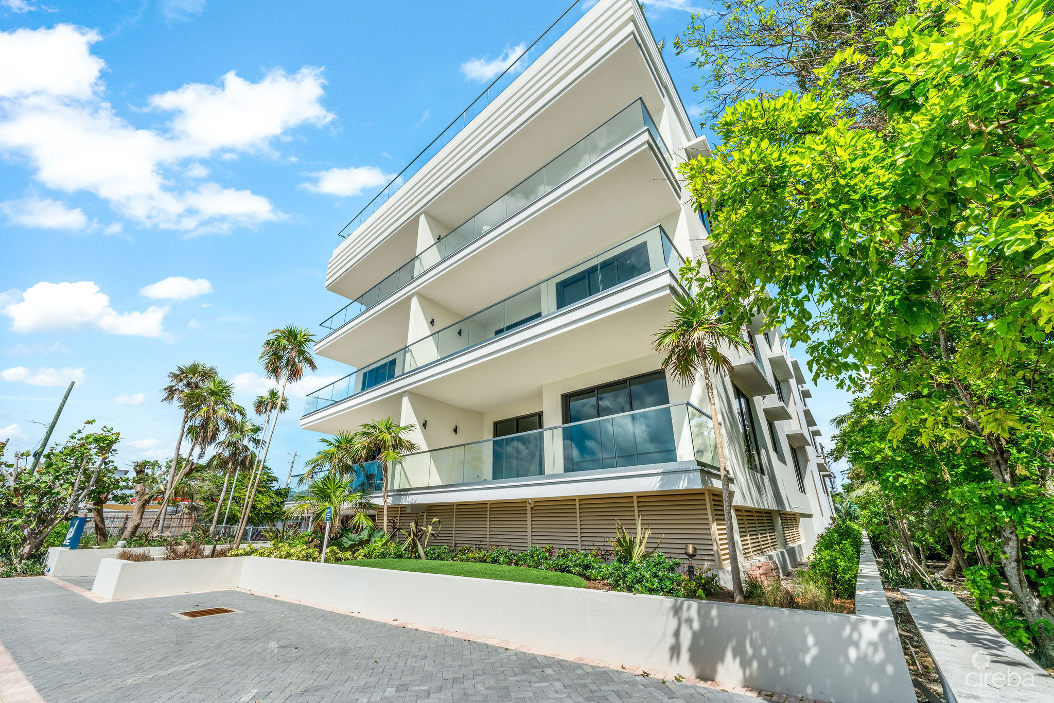 SMB 4 BED CONDO- THE SANDS