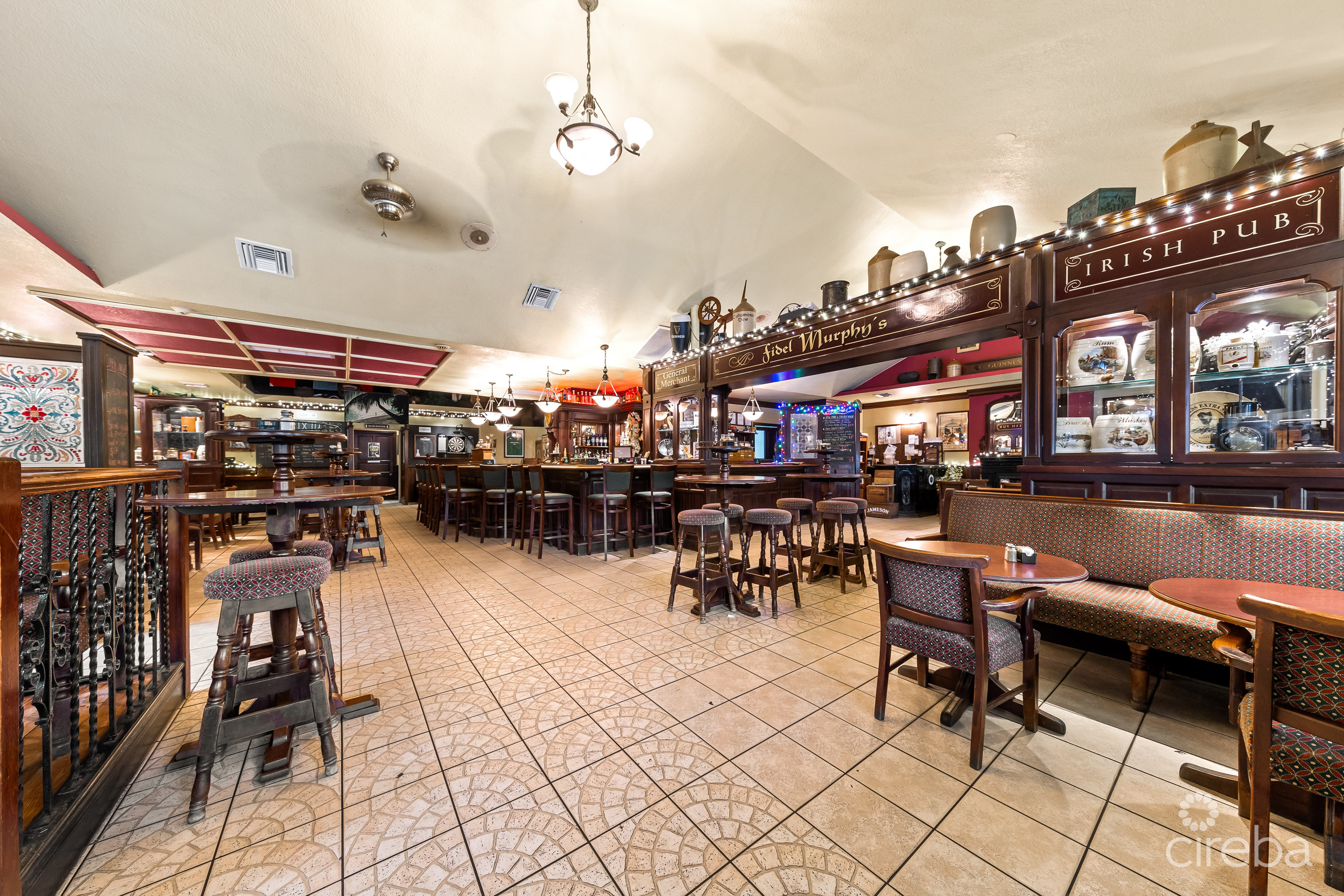 FIDEL MURPHY’S IRISH PUB