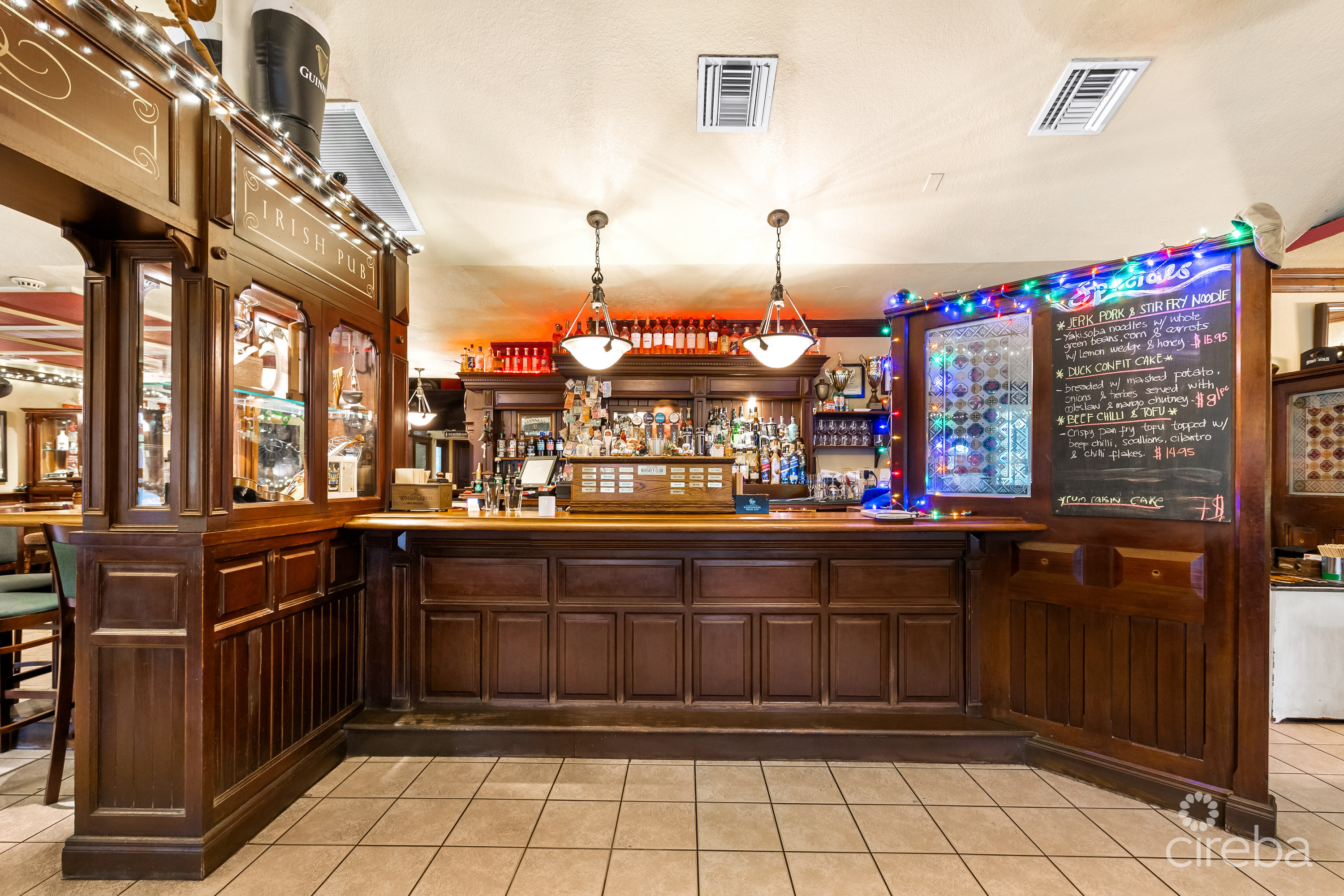 FIDEL MURPHY’S IRISH PUB