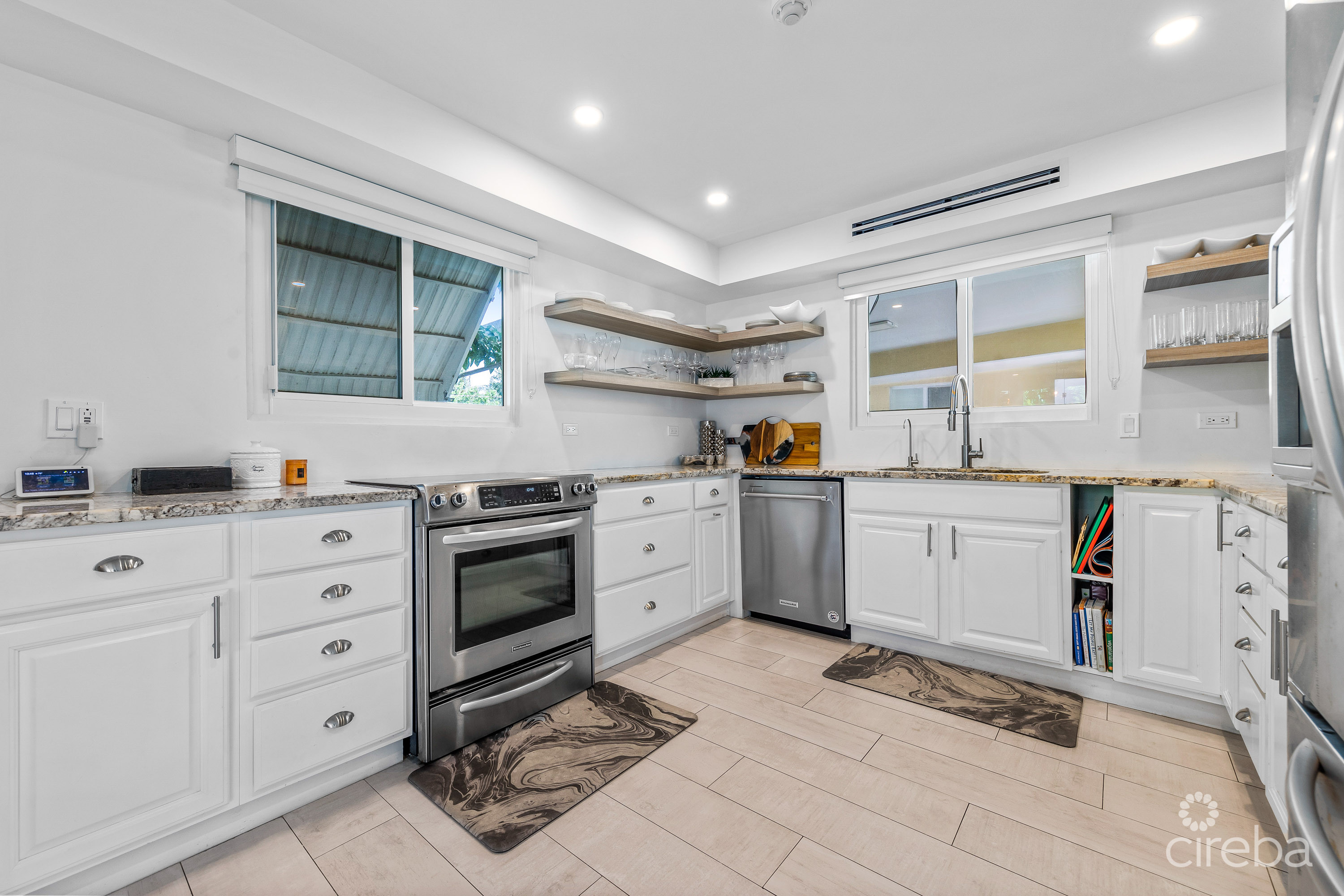 4 BEDROOM VILLA – CARIBBEAN PARADISE