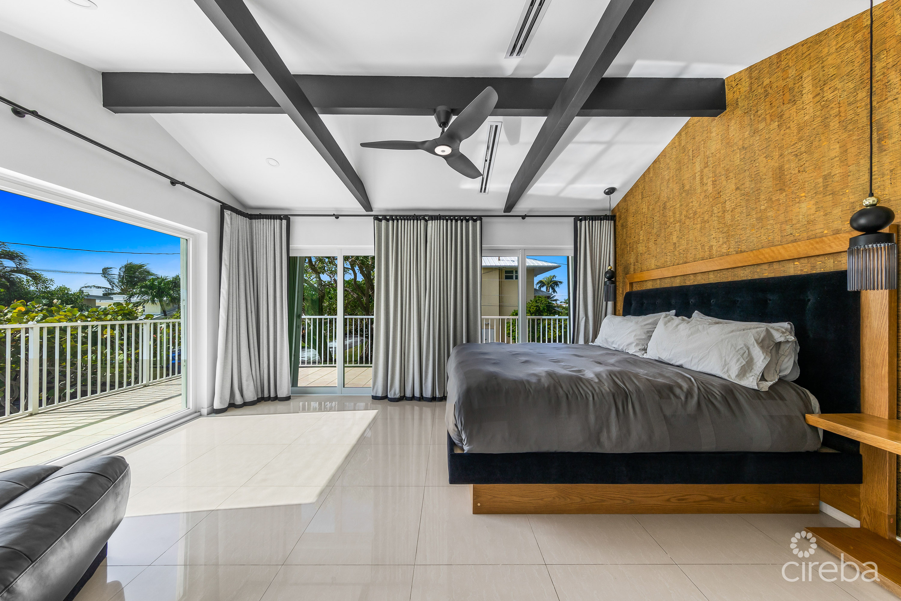 4 BEDROOM VILLA – CARIBBEAN PARADISE