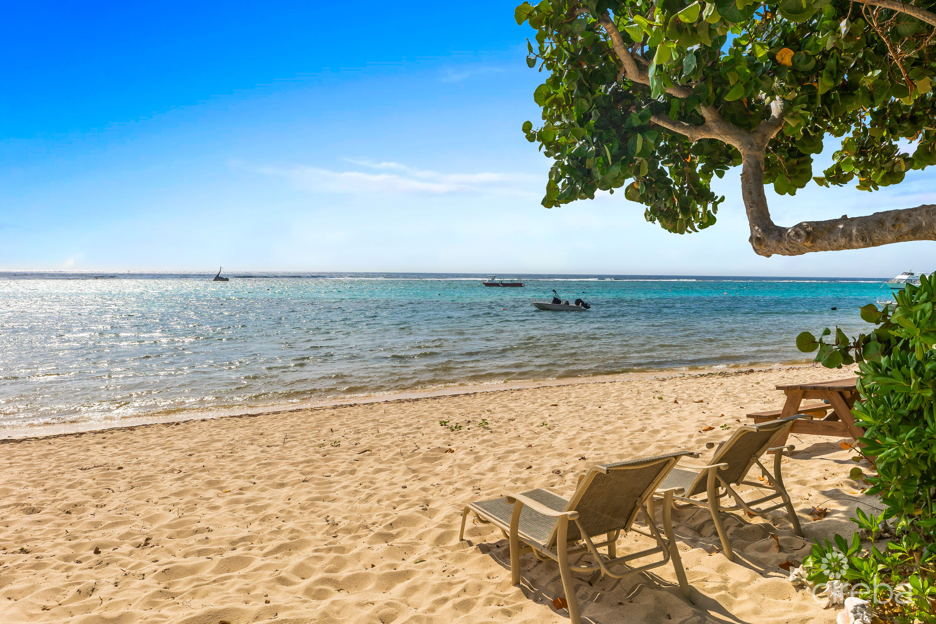 4 BEDROOM VILLA – CARIBBEAN PARADISE