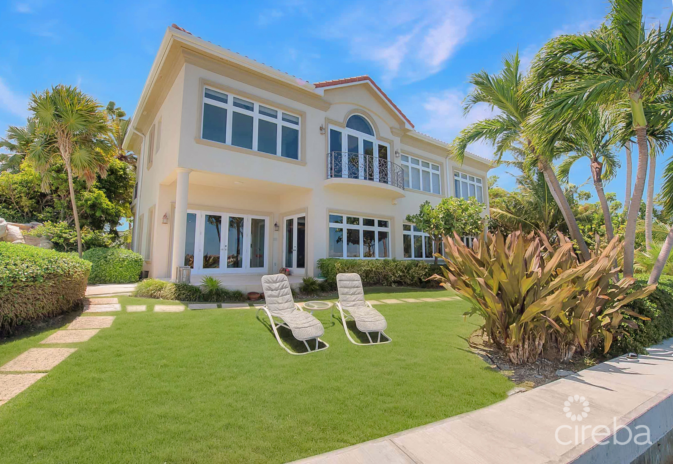 VISCAYA HOME, GOVERNOR’S HARBOUR CREEK