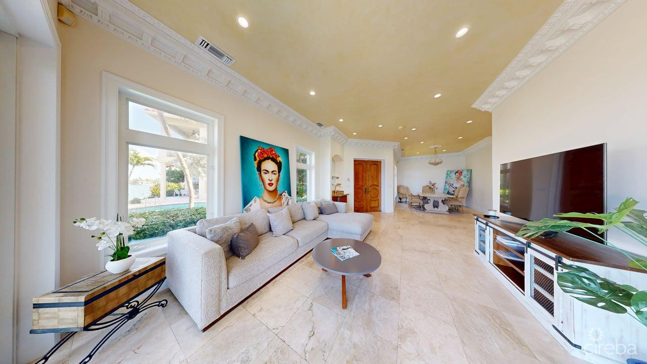 VISCAYA HOME, GOVERNOR’S HARBOUR CREEK