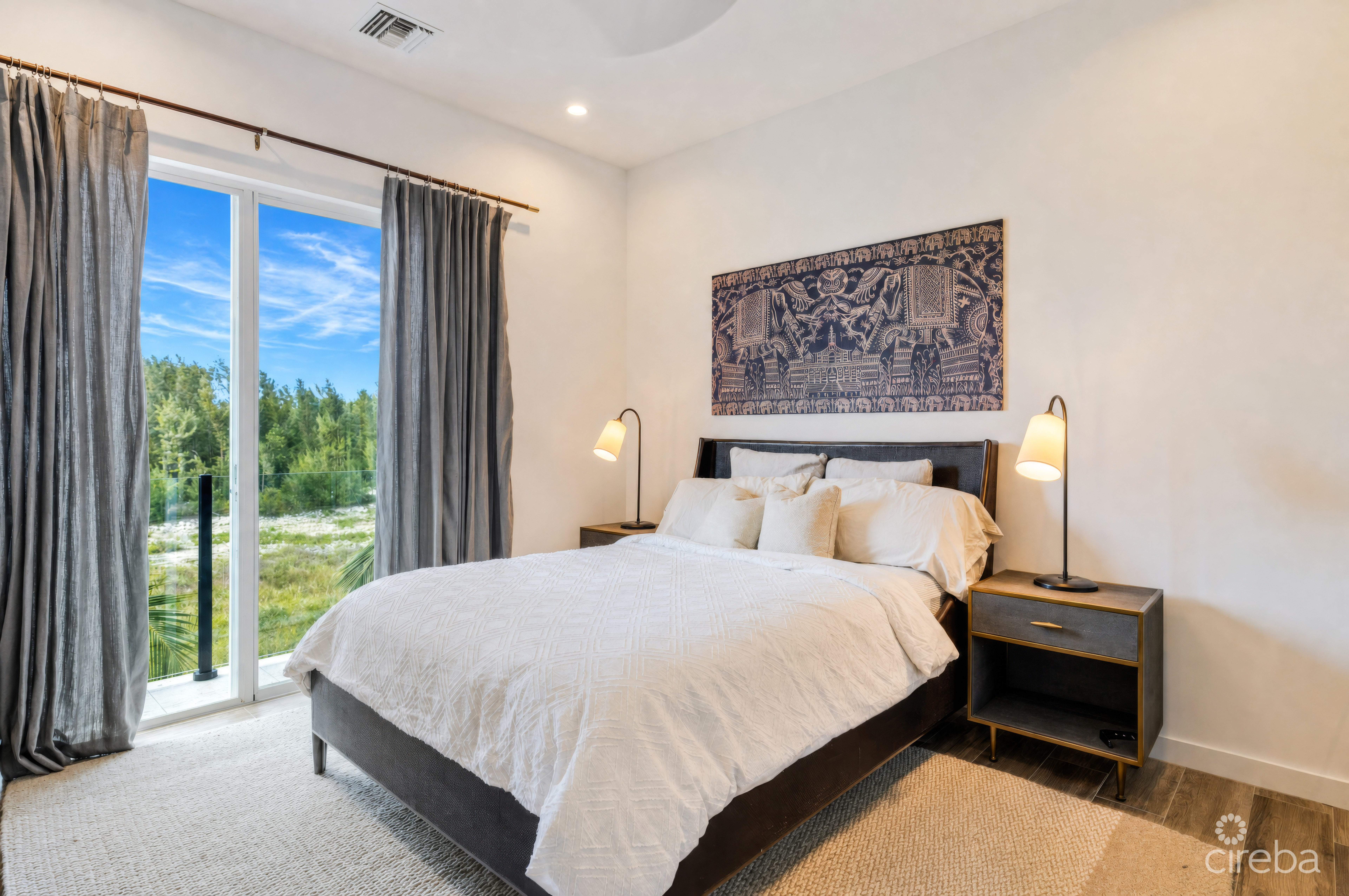 SHORE CLUB #4 STUNNING CONDO WITH UNOBSTRUCTED OCEAN VIEWS 7