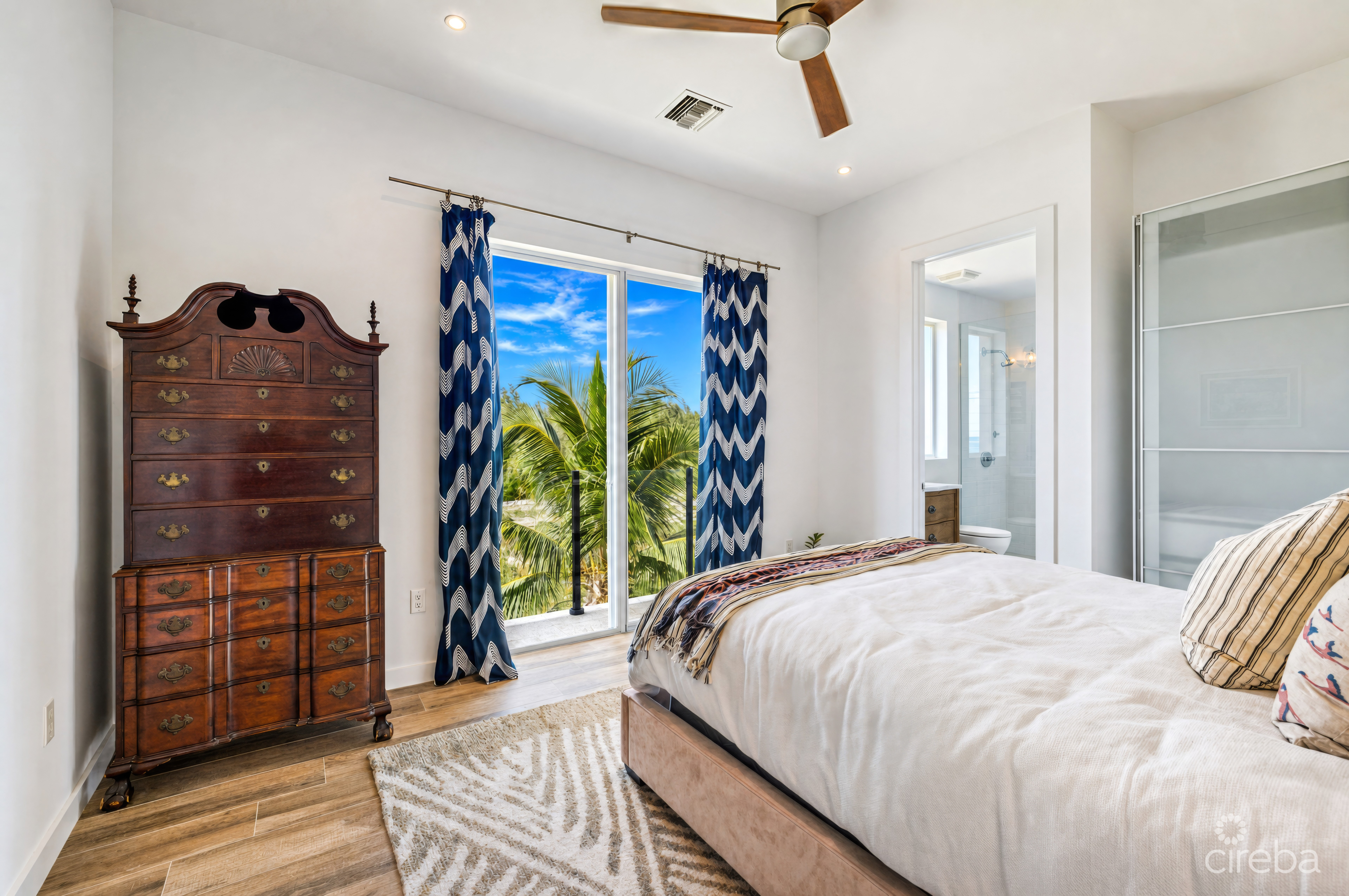 SHORE CLUB #4 STUNNING CONDO WITH UNOBSTRUCTED OCEAN VIEWS