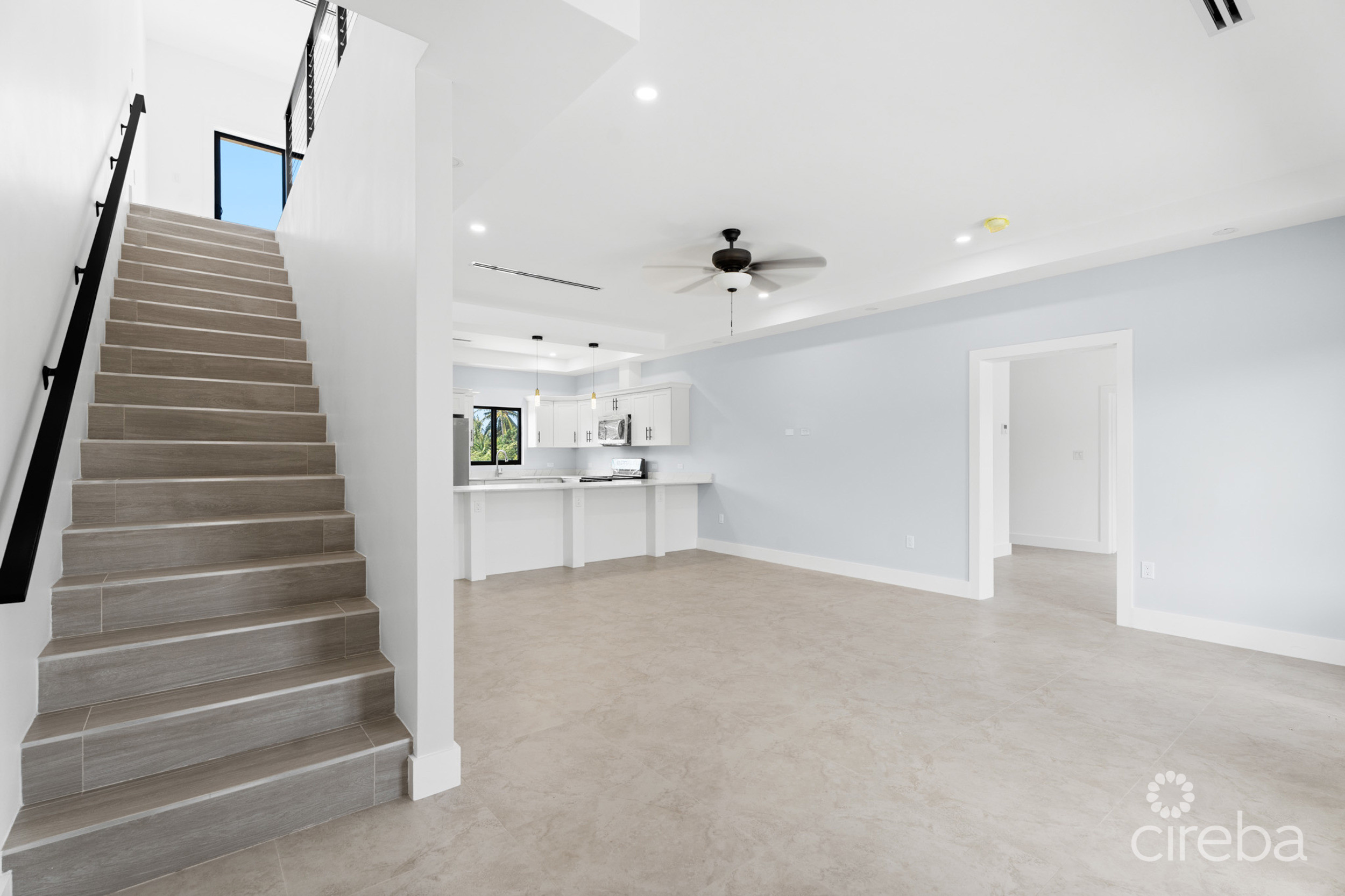 #2 BRAND NEW 3 BED 3.5 BATH DUPLEX –  LOOKOUT GARDENS