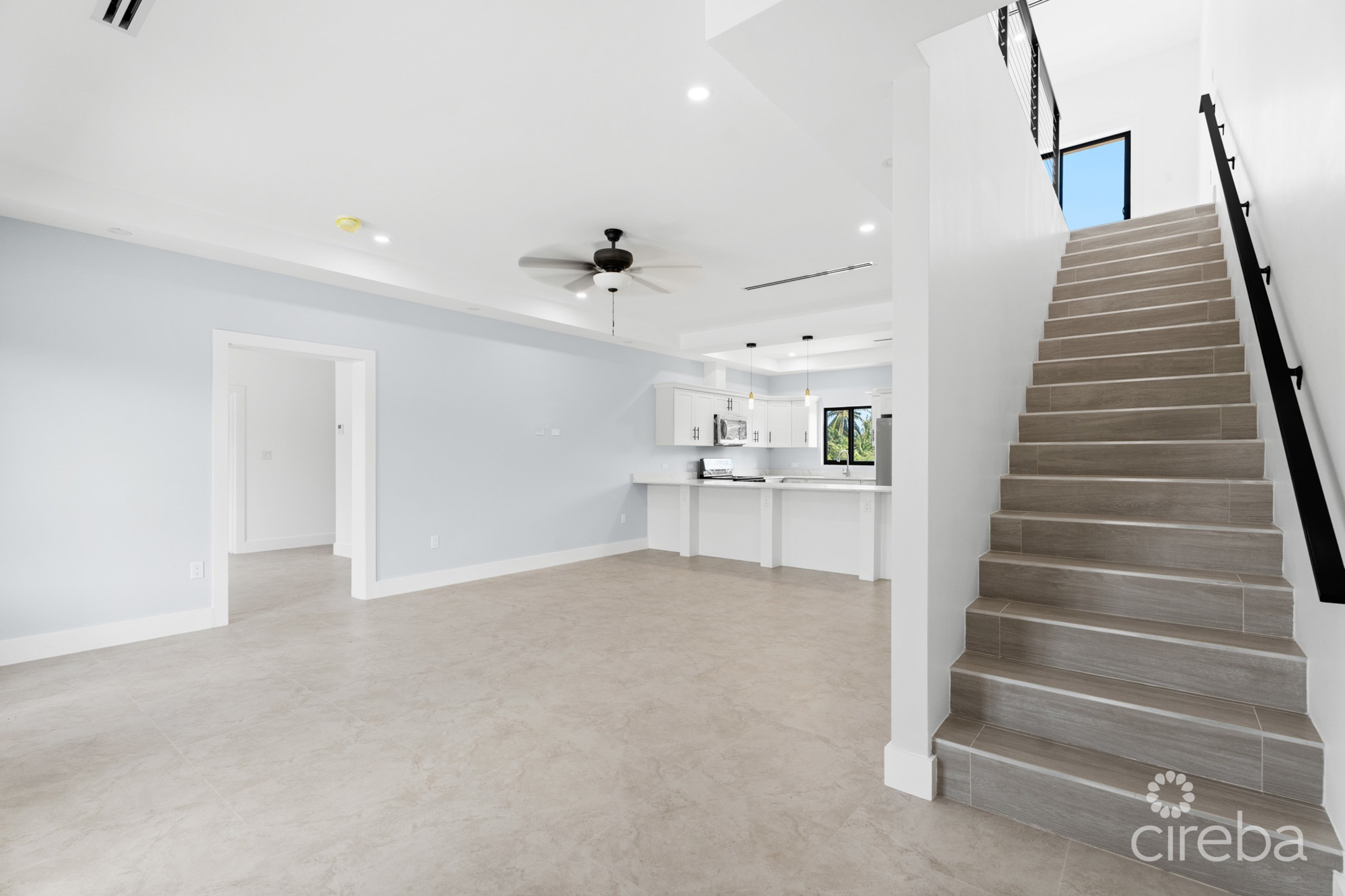 #1 BRAND NEW 3 BED 3.5 BATH DUPLEX –  LOOKOUT GARDENS
