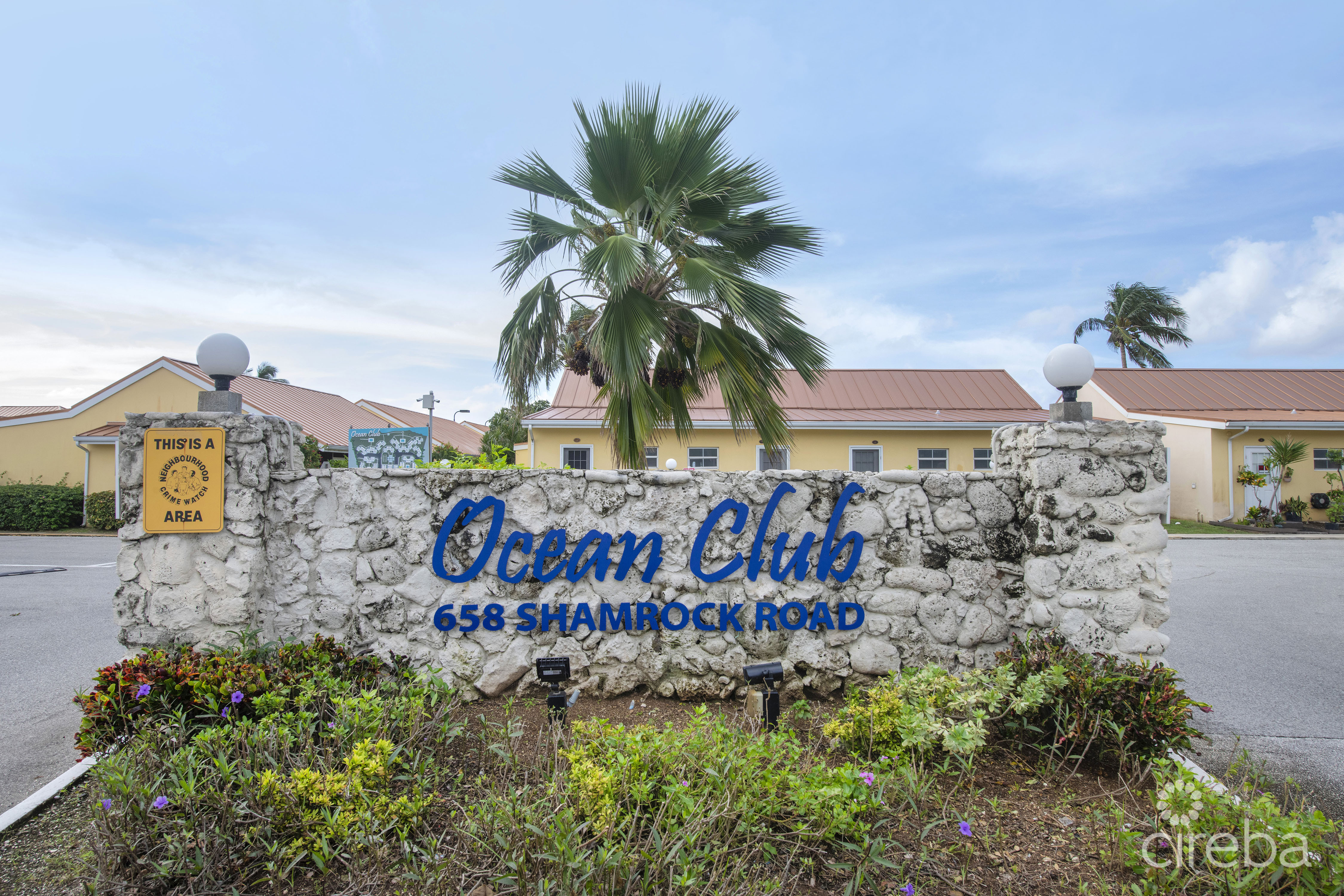OCEAN CLUB – RENOVATED 2 BED/2.5BATH CORNER UNIT